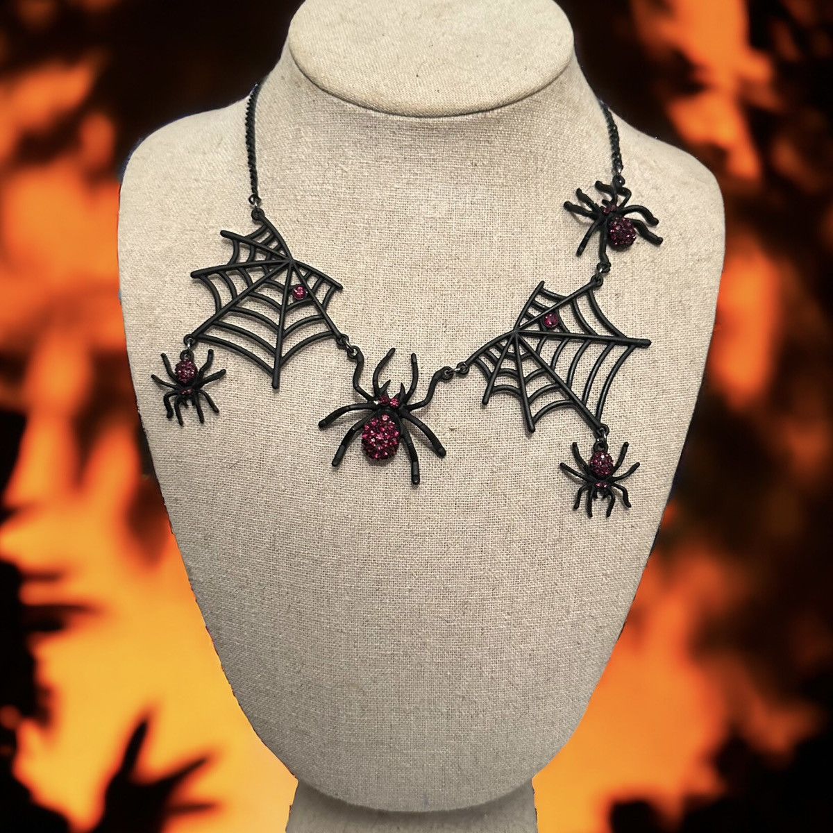 Other Gothic Halloween rhinestone spider necklace Size ONE SIZE - 1 Thumbnail