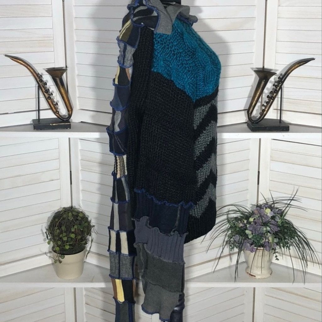 The Unbranded Brand Patch Knitted Sweater Upcycled Fairy Elf Pointy Hood sz L Size L / US 10 / IT 46 - 3 Thumbnail