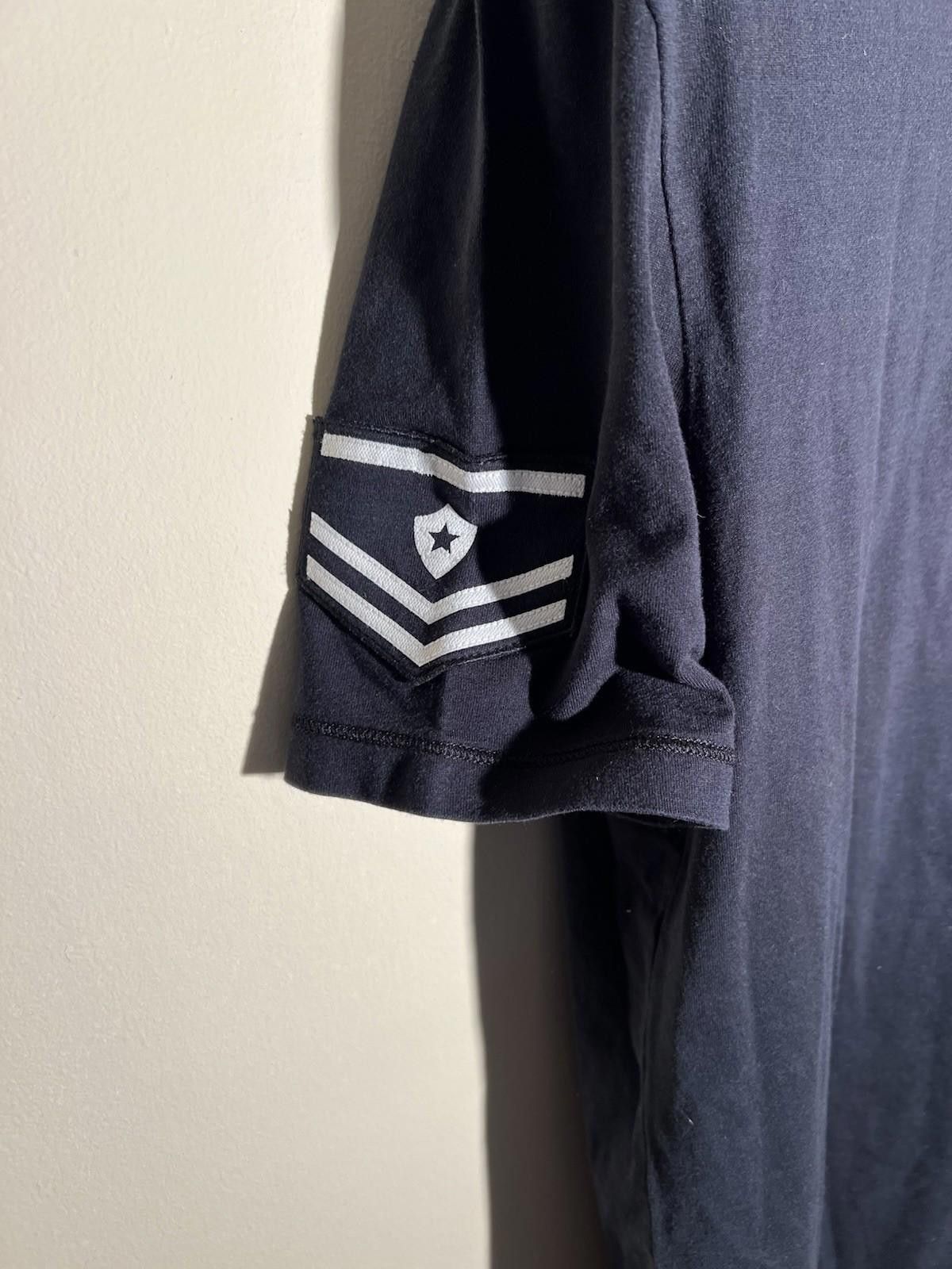 Gucci Pre-Owned Gucci V-neck T-shirt short XL Made in Italy Size US XL / EU 56 / 4 - 2 Thumbnail