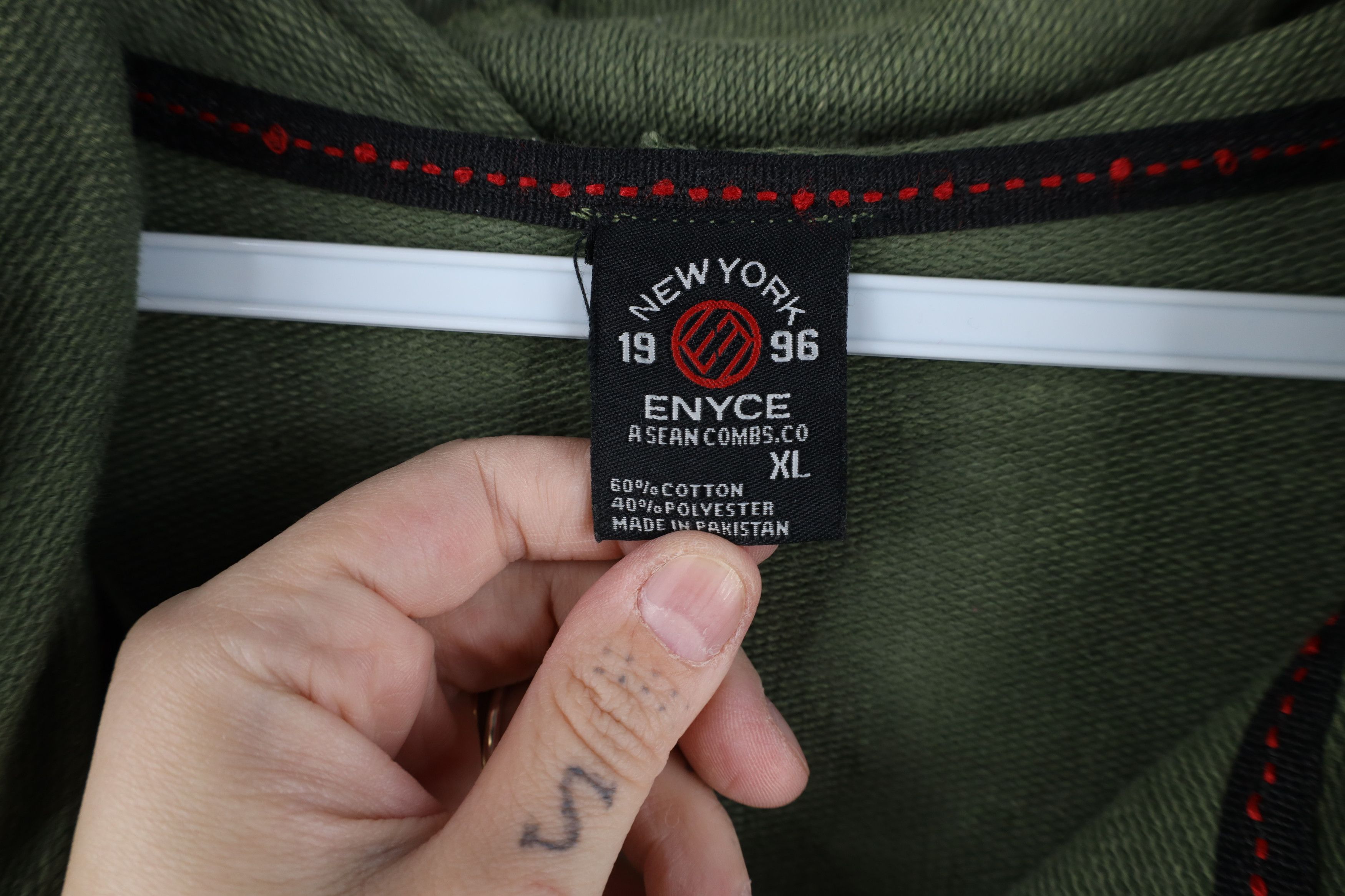 Enyce Vintage Y2K Enyce Streetwear Quilted Short Sleeve Hoodie Size US XL / EU 56 / 4 - 6 Thumbnail