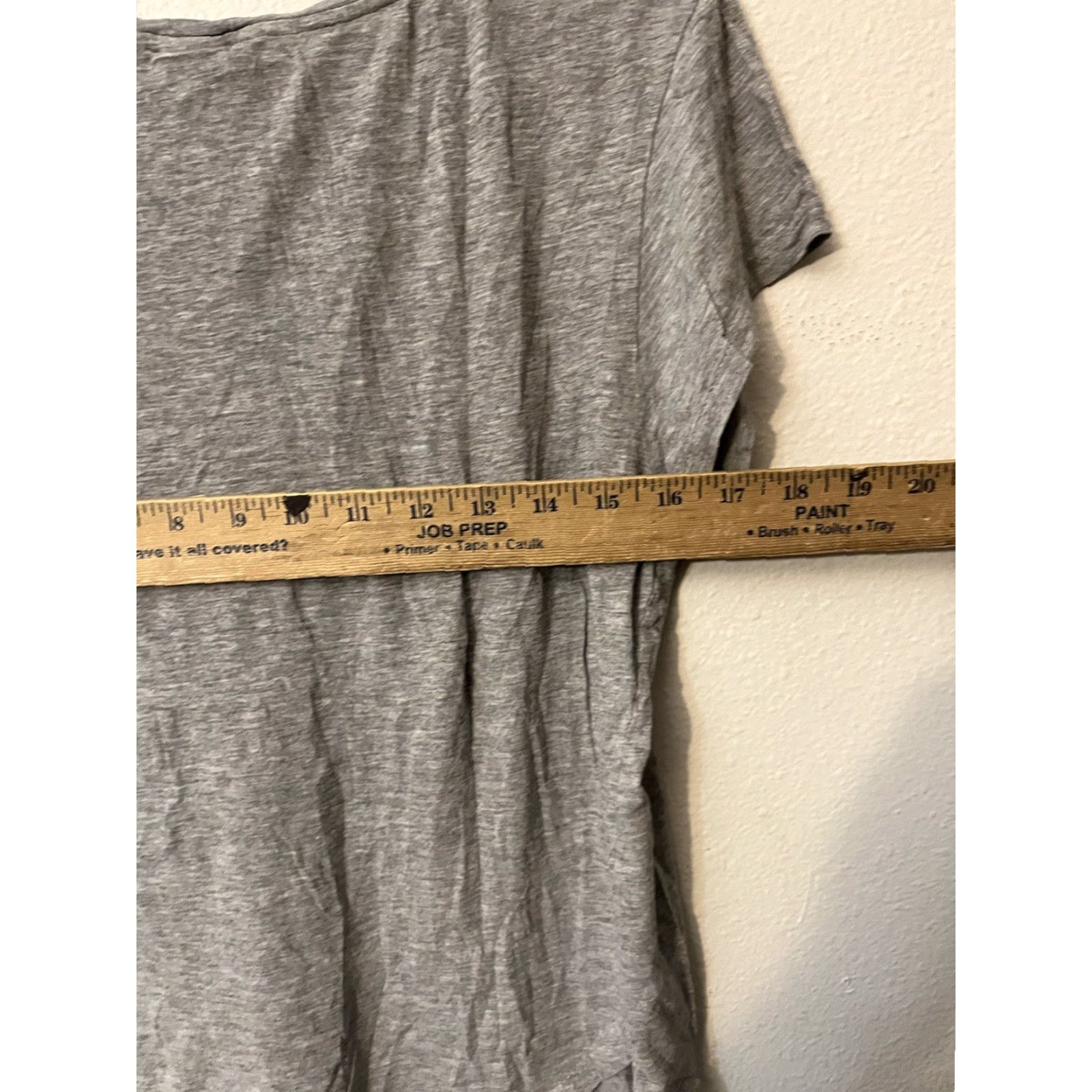 H&M H&M Basic Women’s Gray Short Sleeve T Shirt Size Small Casual Shirt Womens Small Gray Basic T-Shirt Size S / US 4 / IT 40 - 4 Thumbnail