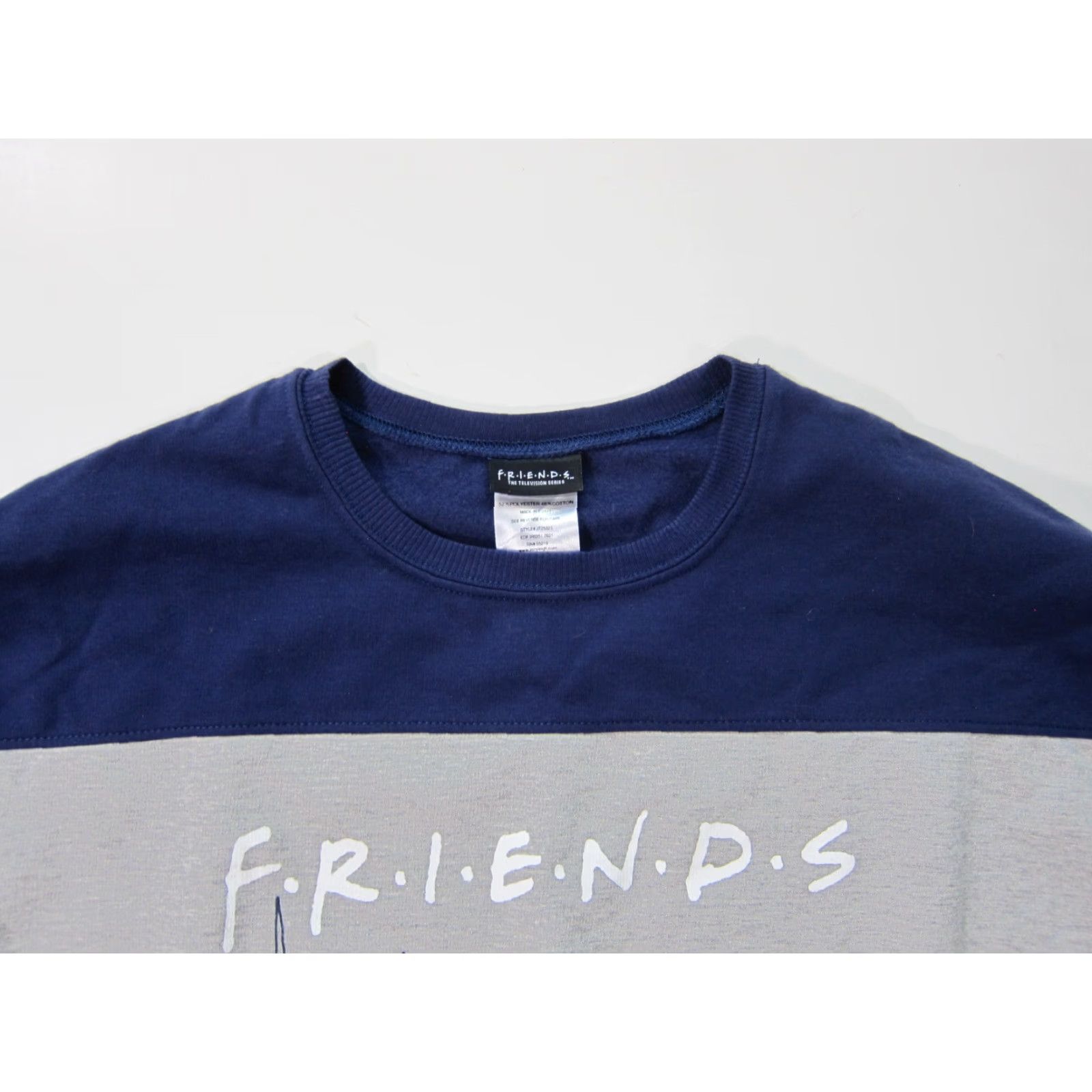 Vintage NWT Vintage F.R.I.E.N.D.S NYC Grey Blue Crew Neck Lightweight Sweatshirt Women M Size M / US 6-8 / IT 42-44 - 4 Thumbnail