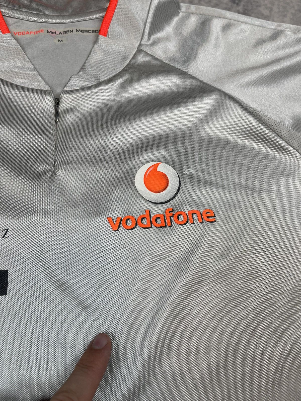 Vintage Vodafone Silver jersey vintage tee Size US M / EU 48-50 / 2 - 5 Thumbnail