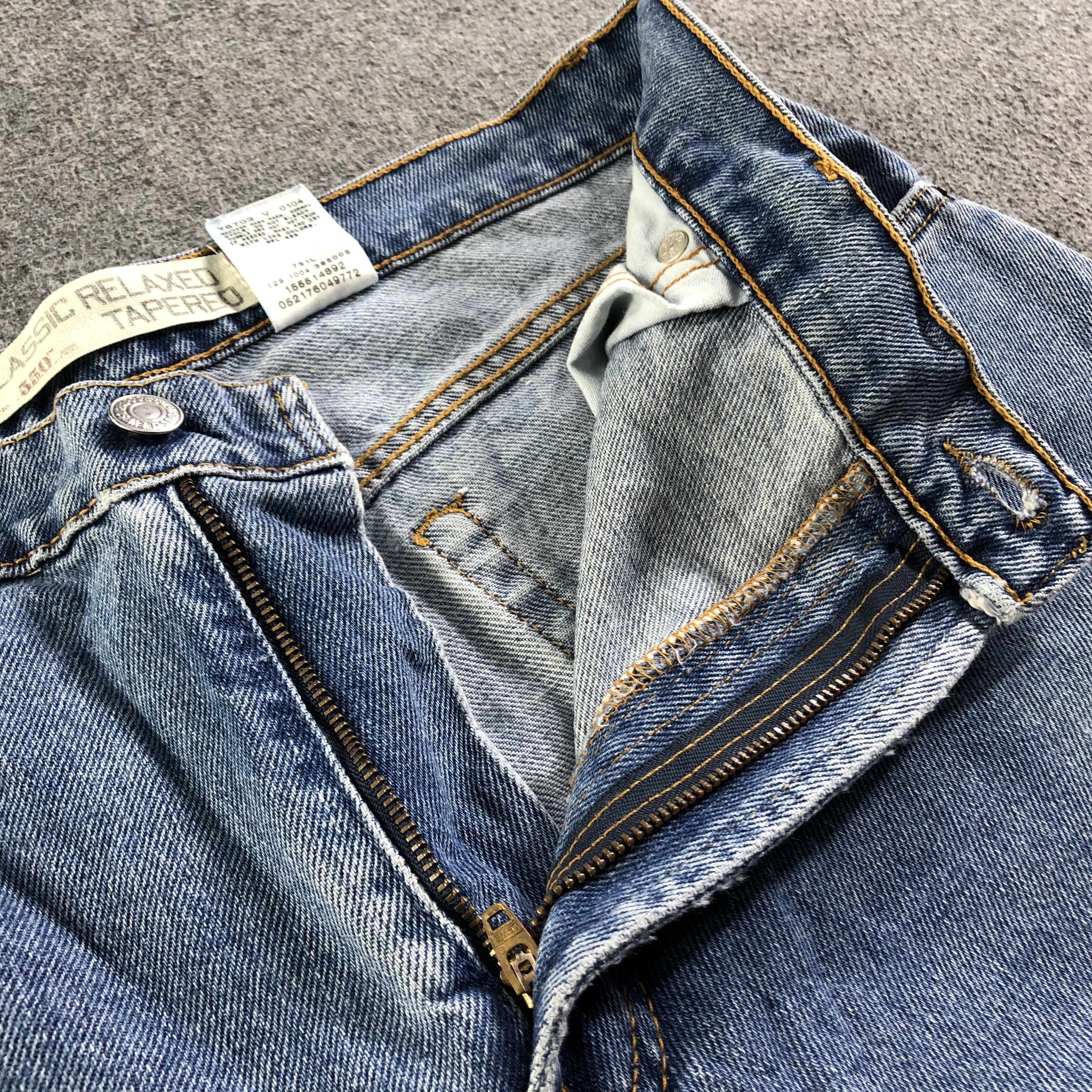 Levi's Vintage Blue Wash Levis 550 Jeans-J3470 Size US 33 - 7 Thumbnail