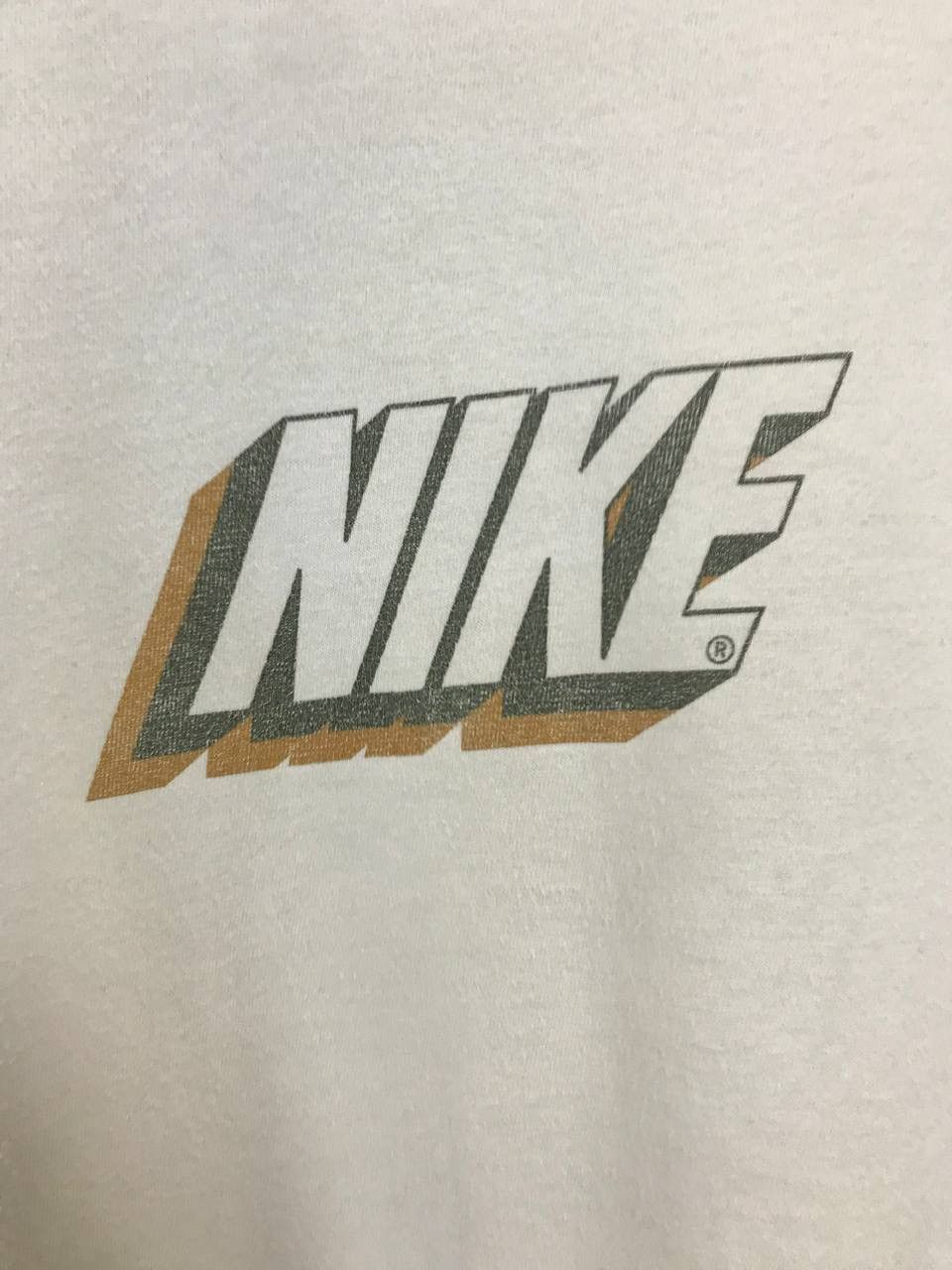 Nike × Vintage Nike swoosh streetwear vintage big center logo tee Size US L / EU 52-54 / 3 - 3 Thumbnail
