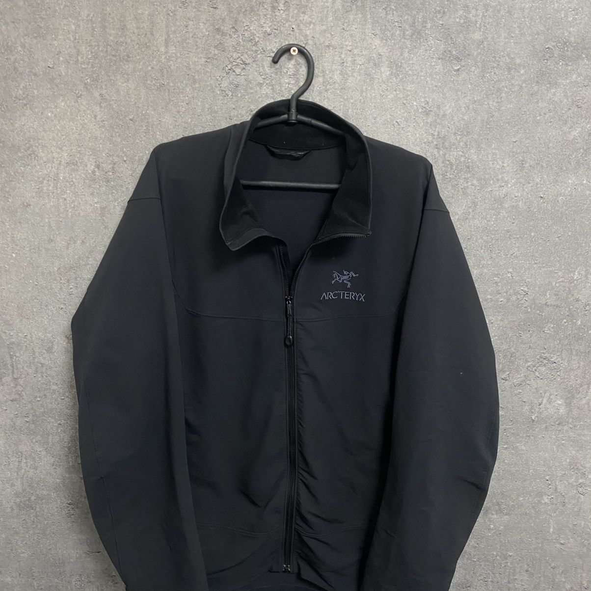Arc'teryx Vintage ARCTERYX Soft Shell Jacket Windstopper Size US L / EU 52-54 / 3 - 3 Thumbnail