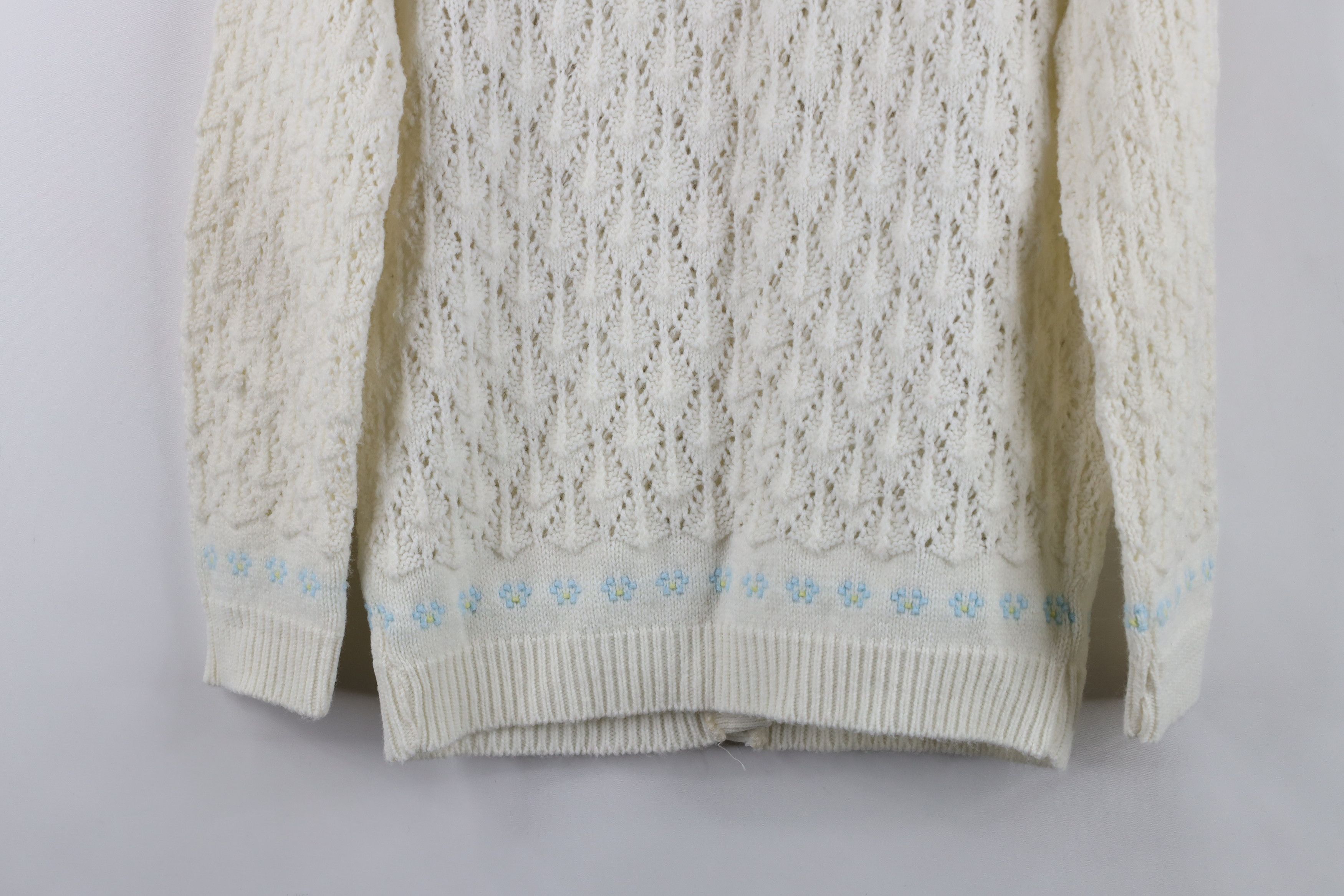 Vintage Vintage 60s 70s Streetwear Crochet Knit Cardigan Sweater Size S / US 4 / IT 40 - 14 Thumbnail