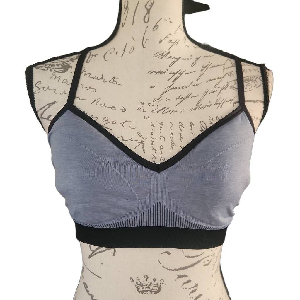 Lululemon Lululemon Women's Size Medium Blue Black Sports Bra Size M / US 6-8 / IT 42-44 - 1 Thumbnail