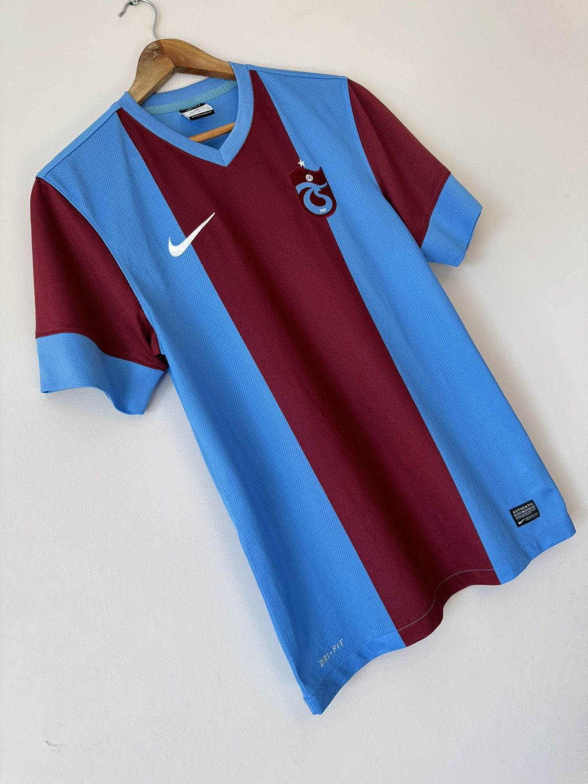 Nike Trabzonspor 2013-2014 Home Soccer Jersey Nike Football Shirt Size US S / EU 44-46 / 1 - 4 Thumbnail