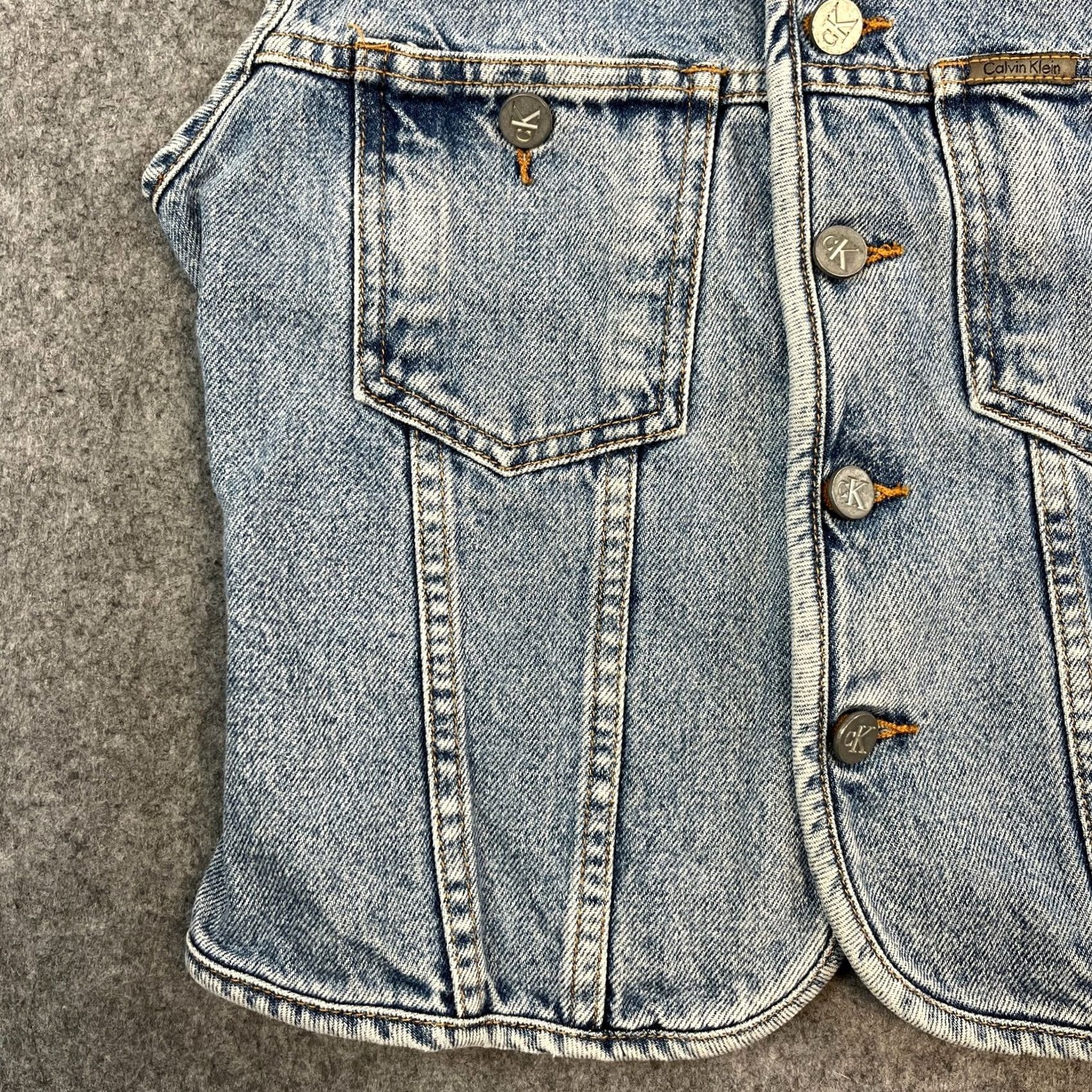 Calvin Klein Calvin Klein Womens Denim Vest Jacket Small UK 6-8 Blue Vintage Y2K 90s Denim Vest Jacket Blue Womens Small UK 6-8 Vintage 90s CK Shirt/Coat? Size S / US 4 / IT 40 - 5 Thumbnail