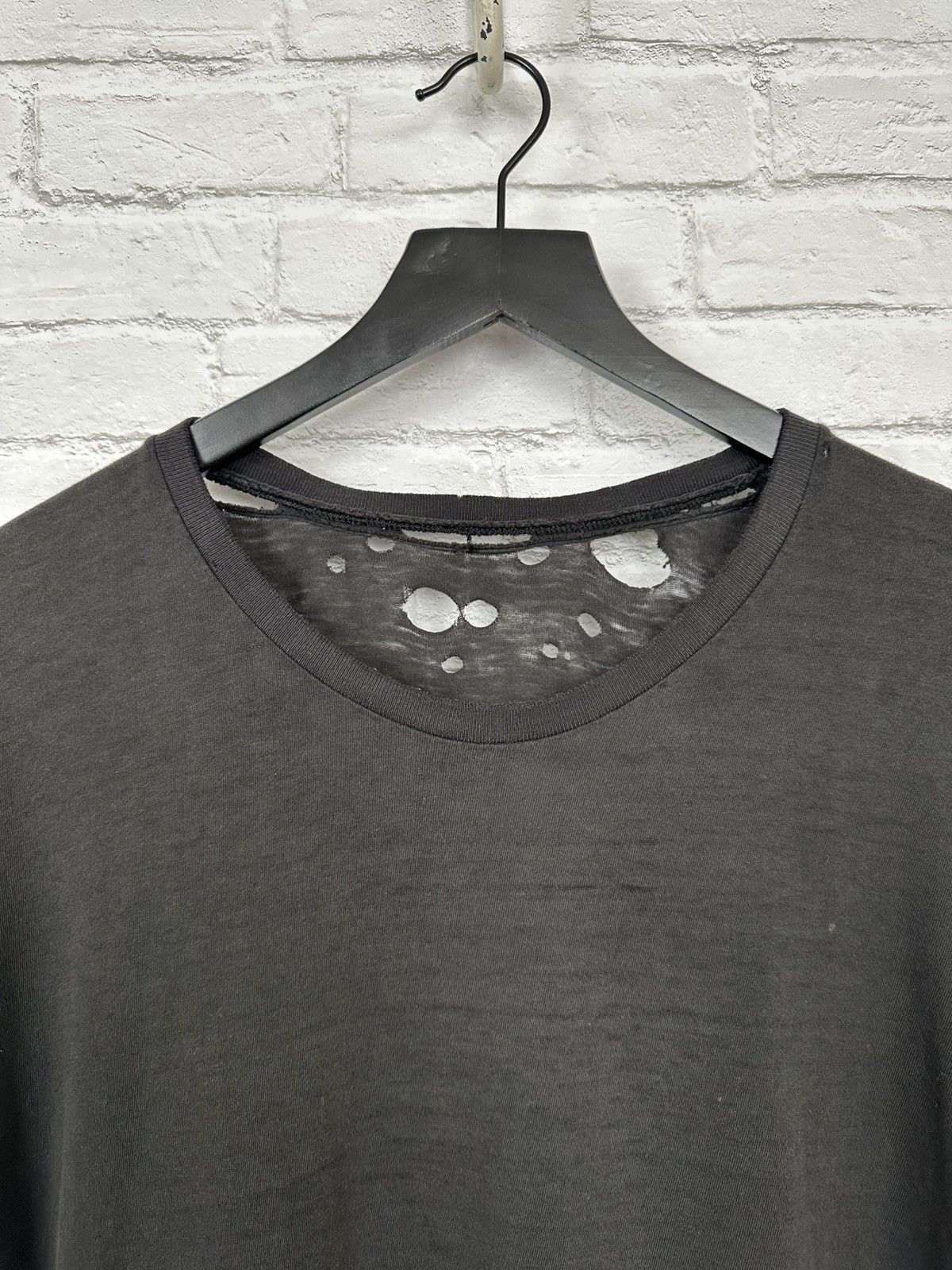 Vintage (XL) GRAIL THRASHED OUT Faded Black Vintage T Shirt Size US XL / EU 56 / 4 - 3 Thumbnail