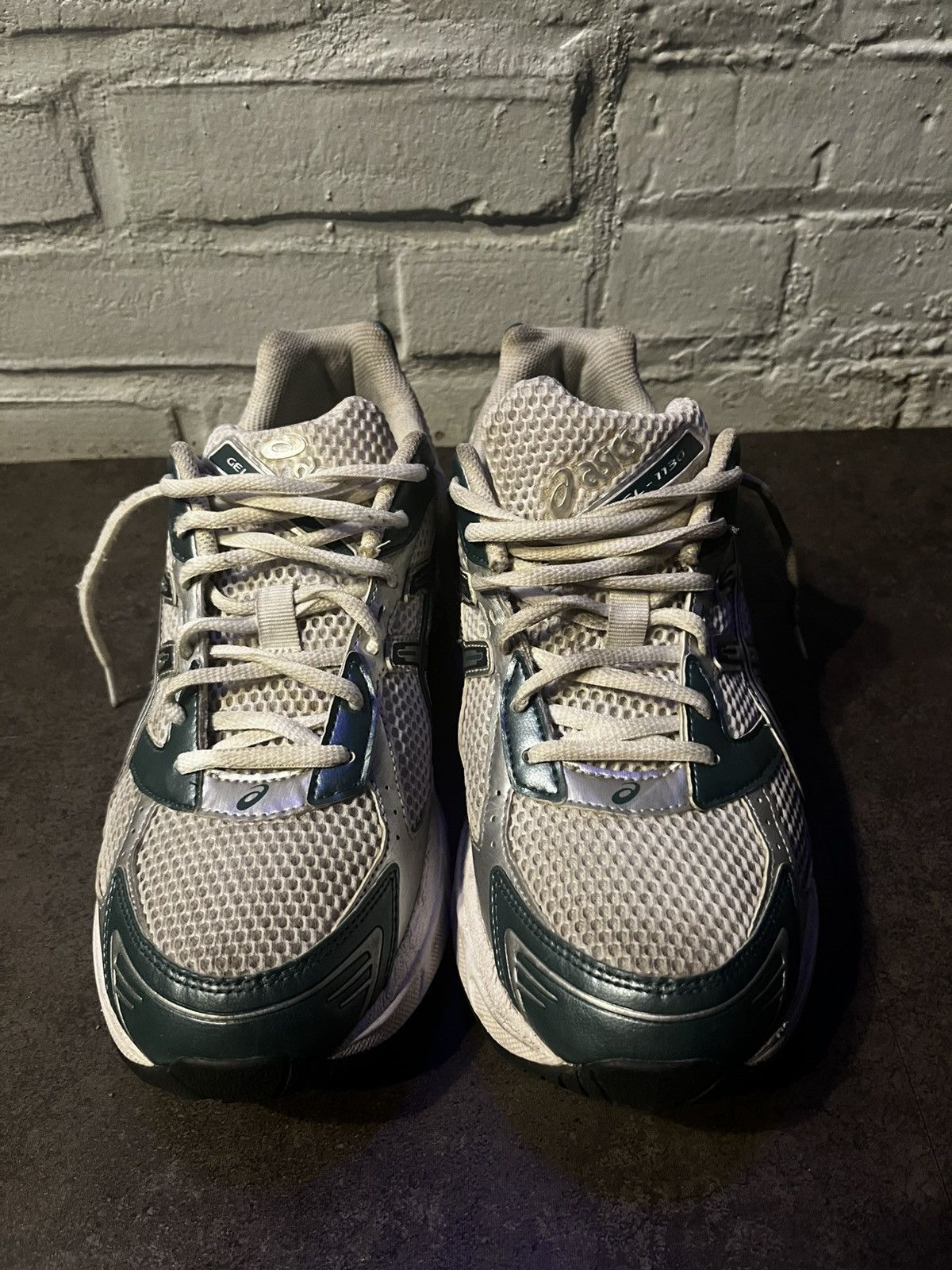 Asics ASICS 1130 Size US 9.5 / EU 42-43 - 2 Thumbnail