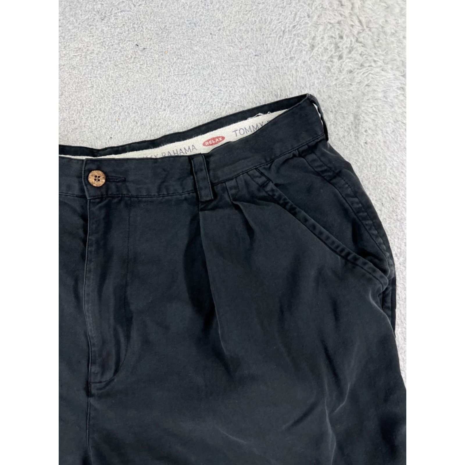 Tommy Bahama Tommy Bahama Shorts Mens 35 Black 100% Silk Pleated Front Comfort Waist Golf Size US 35 - 5 Thumbnail