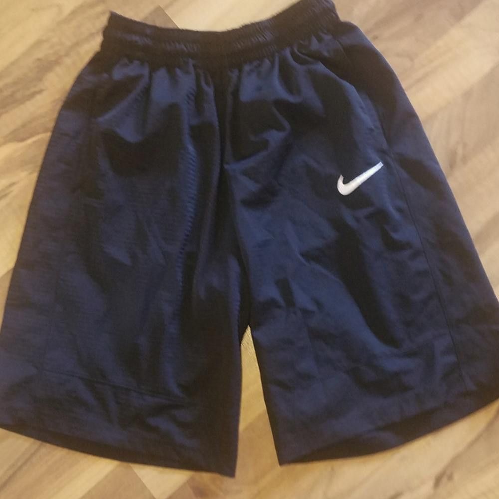 Nike Nike Sport Shorts Size Medium Size US 26 / EU 42 - 1 Thumbnail