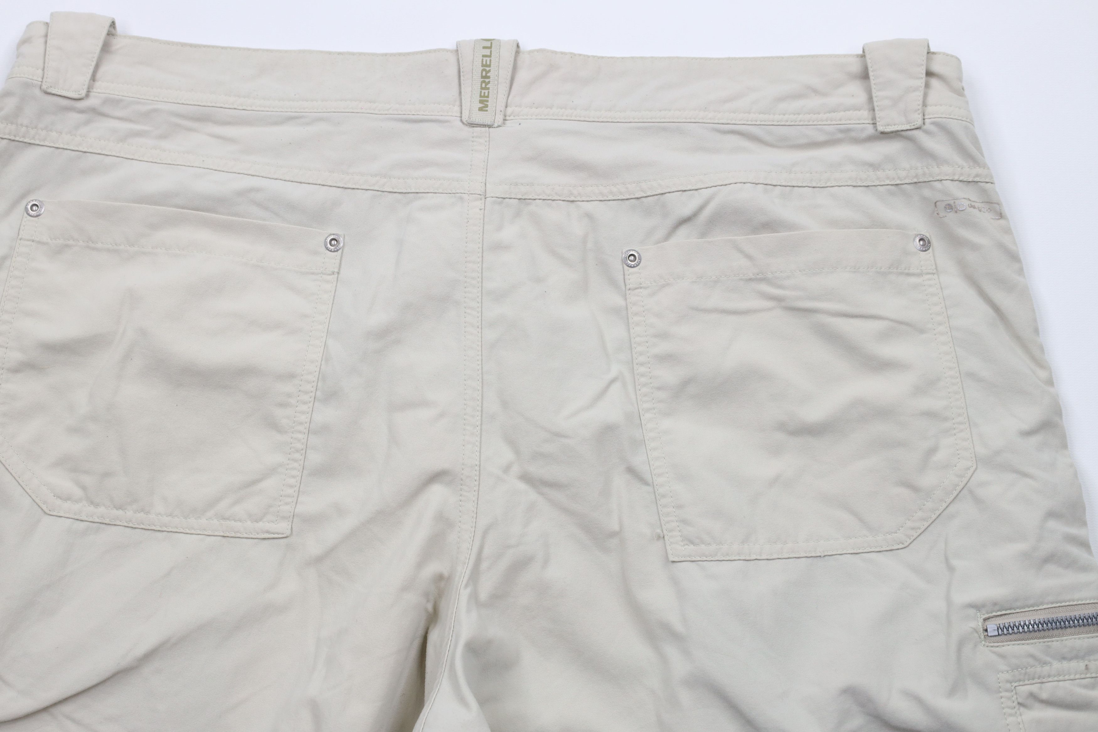 Merrell × Vintage Merrell Opti-Wick UPF 50+ Outdoor Trail Cargo Shorts Beige Size US 38 / EU 54 - 12 Thumbnail