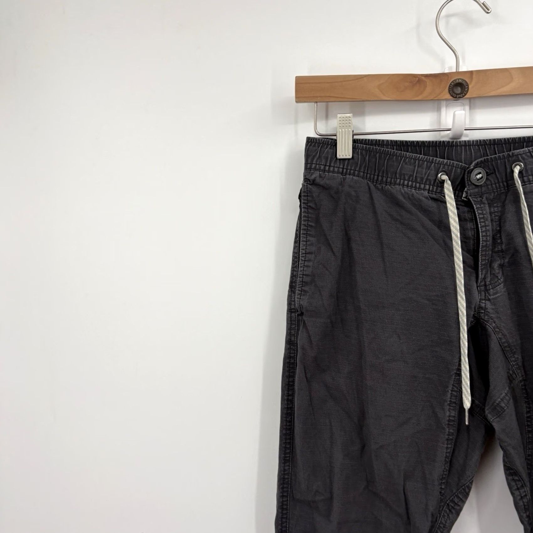 Vuori Vuori Ripstop Pant Men Small Performance Hiking Comfort Climber Slim Stretch Pants Athletic Regular Inseam 30 in Gray Size US 29 - 2 Thumbnail