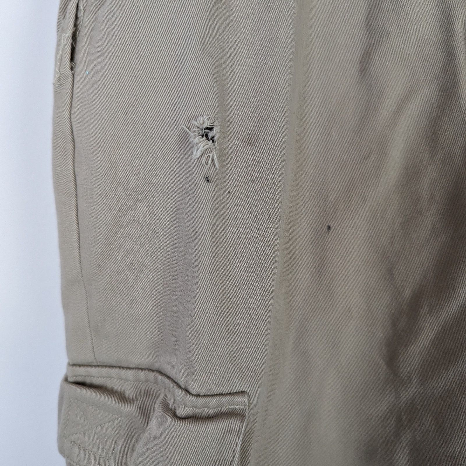 Clearwater Outfitters Clearwater Outfitters Men's Khaki Cargo Pants 34 x 32 Size US 34 / EU 50 - 2 Thumbnail