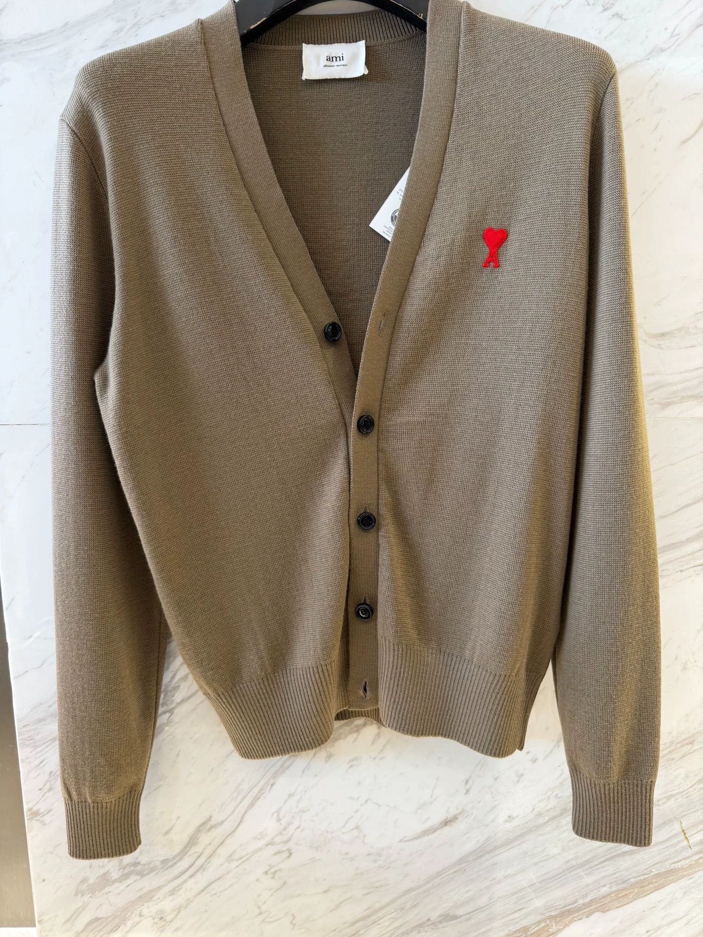 AMI ami. Cardigan. Last m Size M / US 6-8 / IT 42-44 - 1 Thumbnail