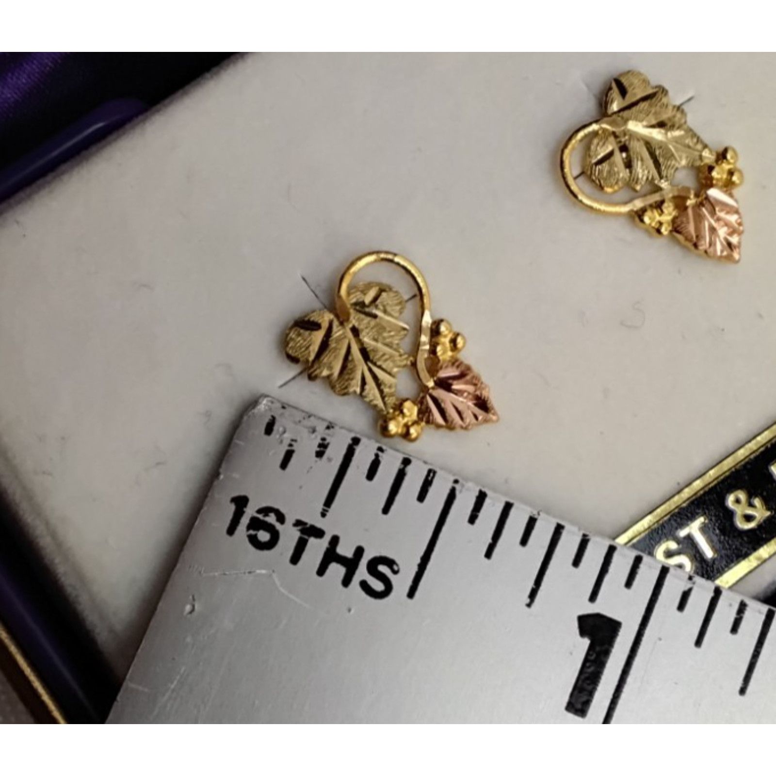 Vintage Landstroms & Black Hills Gold Earrings 10k Top 14k Post/Nut Size ONE SIZE - 14 Thumbnail