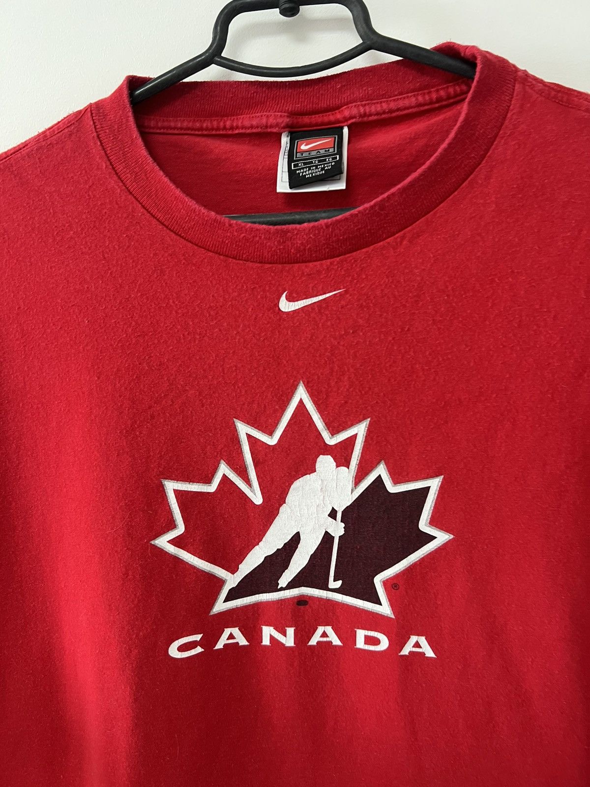 Nike Vintage 90’s Canada Ica Hockey T shirt Nike Team Red sz XL Size US XL / EU 56 / 4 - 6 Thumbnail