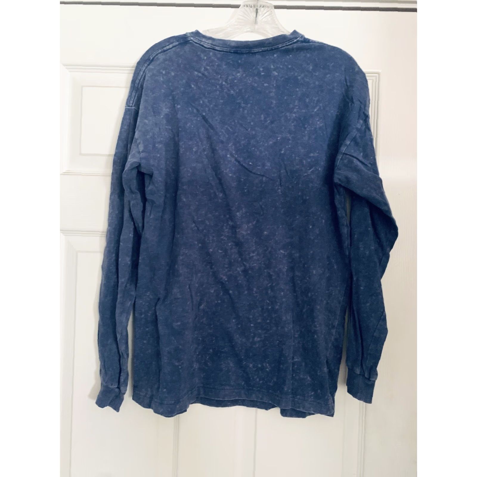 Victoria's Secret VINTAGE Victoria's Secret T-Shirt Long Sleeve Check Photos XS Blue Women Mens? No, keep as Women XS Blue Check T-Shirt Long Sleeve Victoria's Secret Size XS / US 0-2 / IT 36-38 - 4 Thumbnail