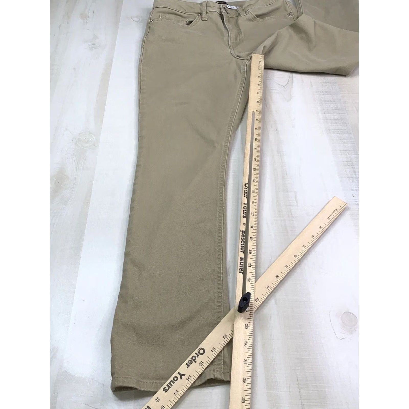 Lee Lee Khaki Pants Womens 8 Straight Leg Slim Fit Stretch Cotton Blend Flat Front Beige Business Casual Workwear 8 Womens Size 30" / US 8 / IT 44 - 3 Thumbnail