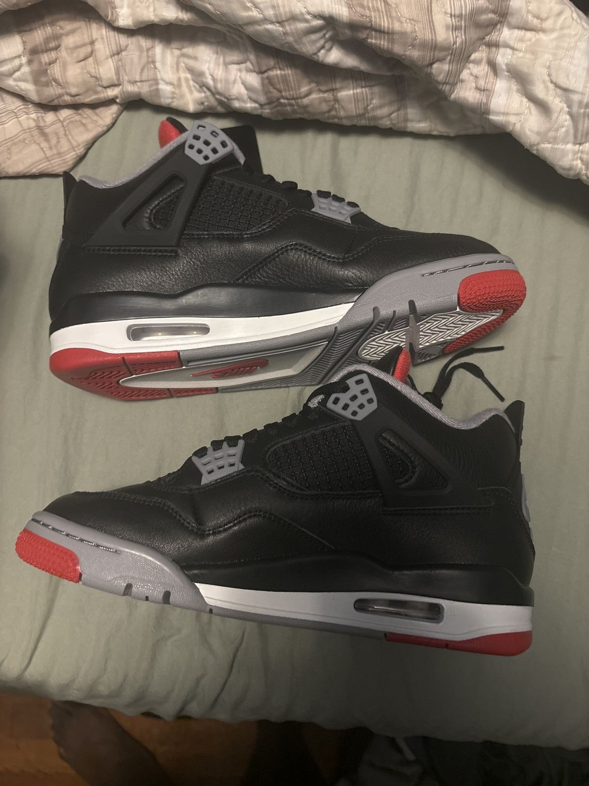 Jordan Brand Air Jordan bred 4 Size US 7 / EU 40 - 7 Thumbnail