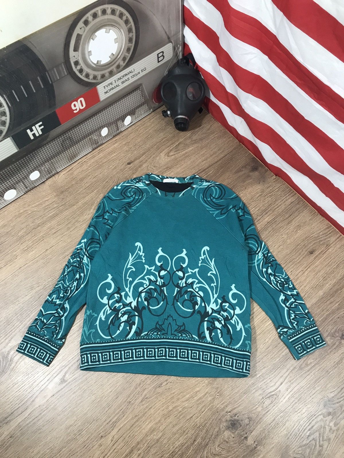 Versace × Versace Jeans Couture × Vintage Gianni Versece Vintage Sweatshirt Size M Size M / US 6-8 / IT 42-44 - 1 Thumbnail
