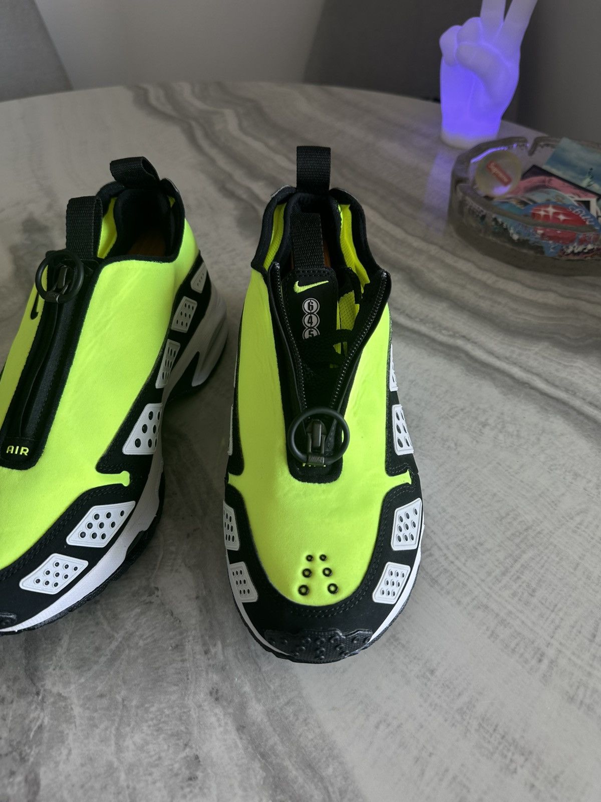 Nike Nike Air Max SNDR Women’s Sneakers in Volt / Black Size US 9 / IT 39 - 5 Thumbnail