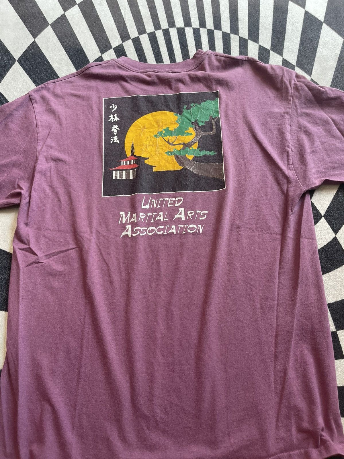 Vintage Vintage 90s Shao Lin Martial Arts Graphic Tee - Sun & Pagoda Size US XL / EU 56 / 4 - 2 Thumbnail