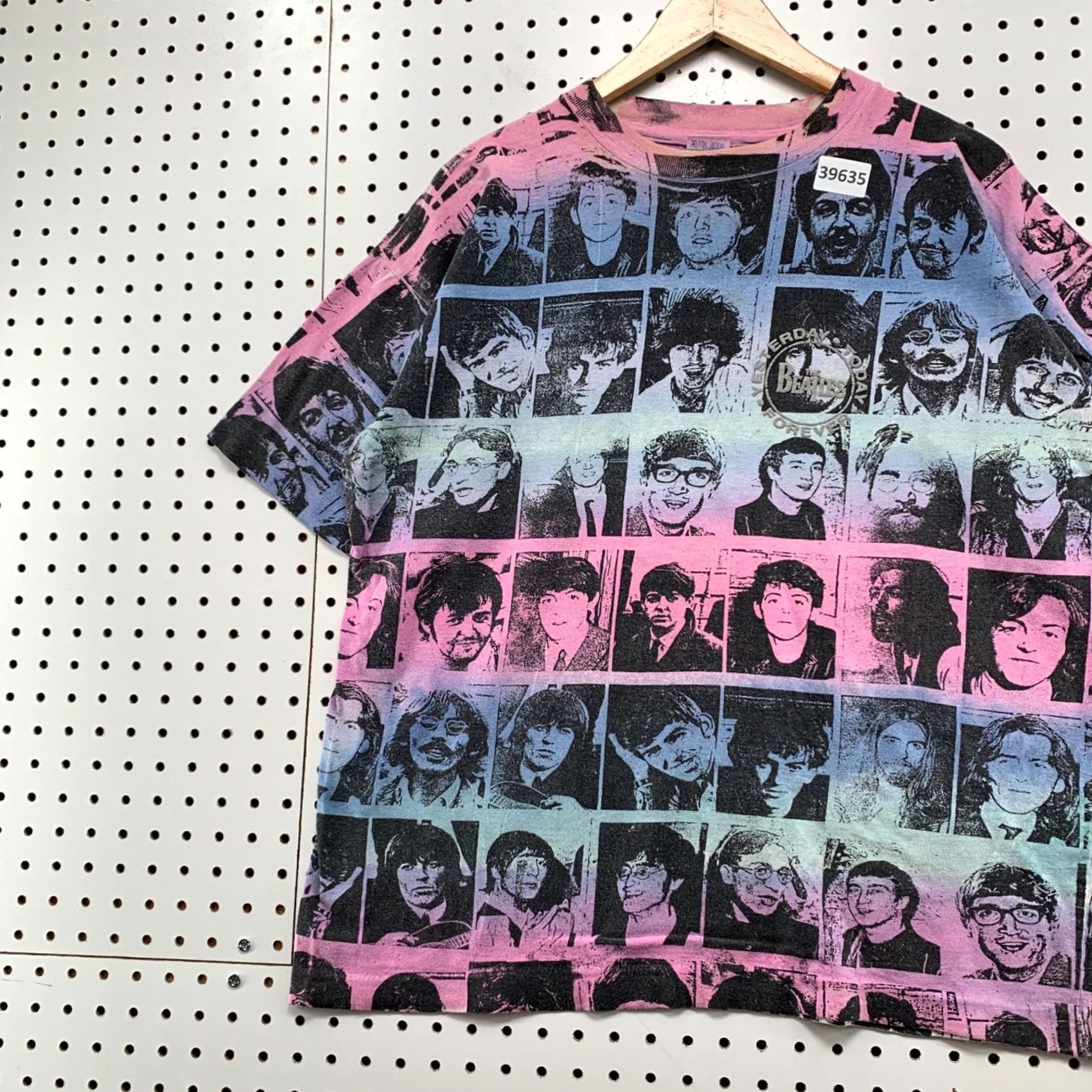 Vintage VINTAGE 90s Beatles Shirt Mens Large All Over Print Pink Blue Music Size US L / EU 52-54 / 3 - 4 Thumbnail