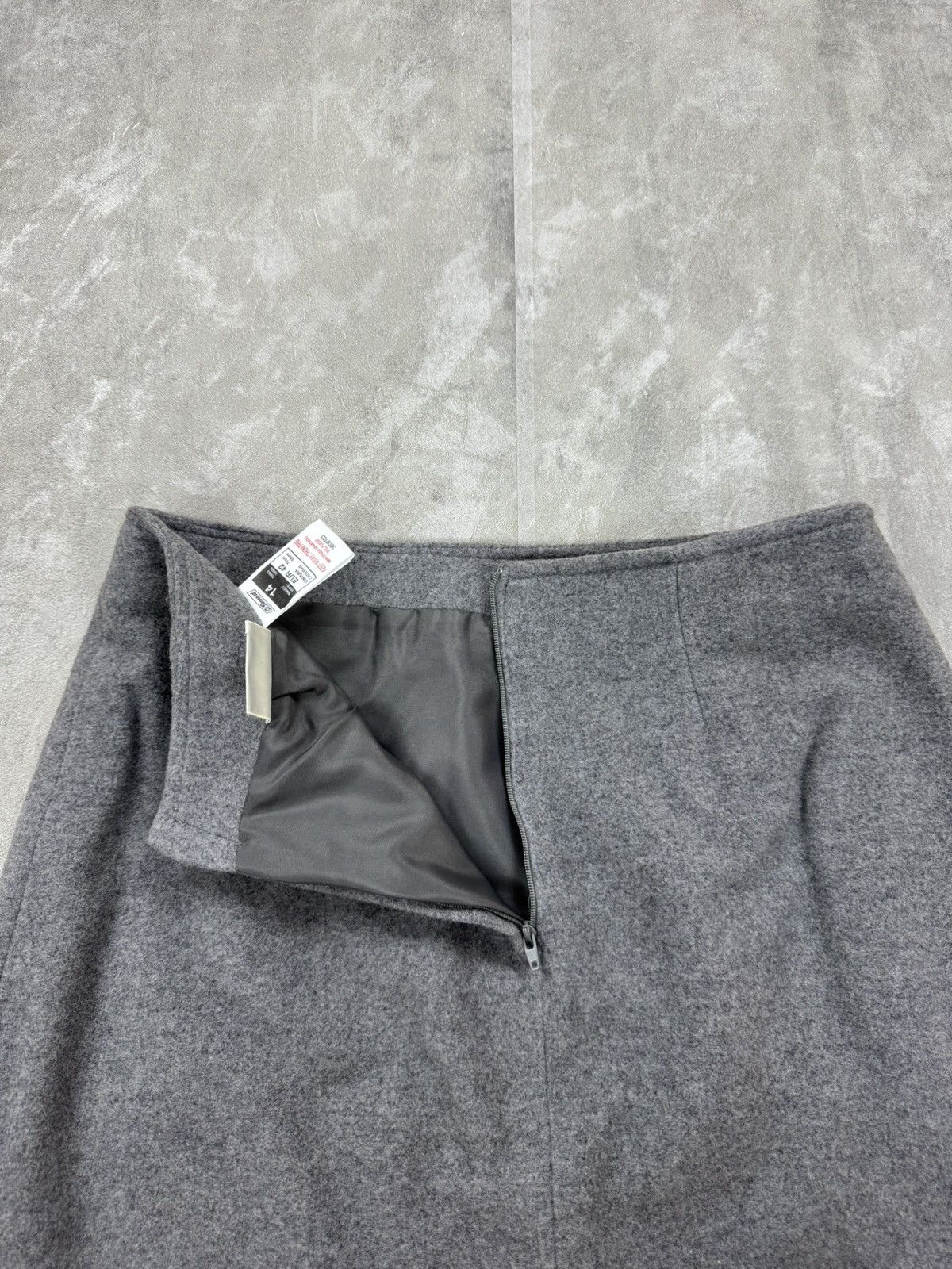 Other St Bernard gray wool skirt Classics collection size 14 Size 32" / US 10 / IT 46 - 3 Thumbnail