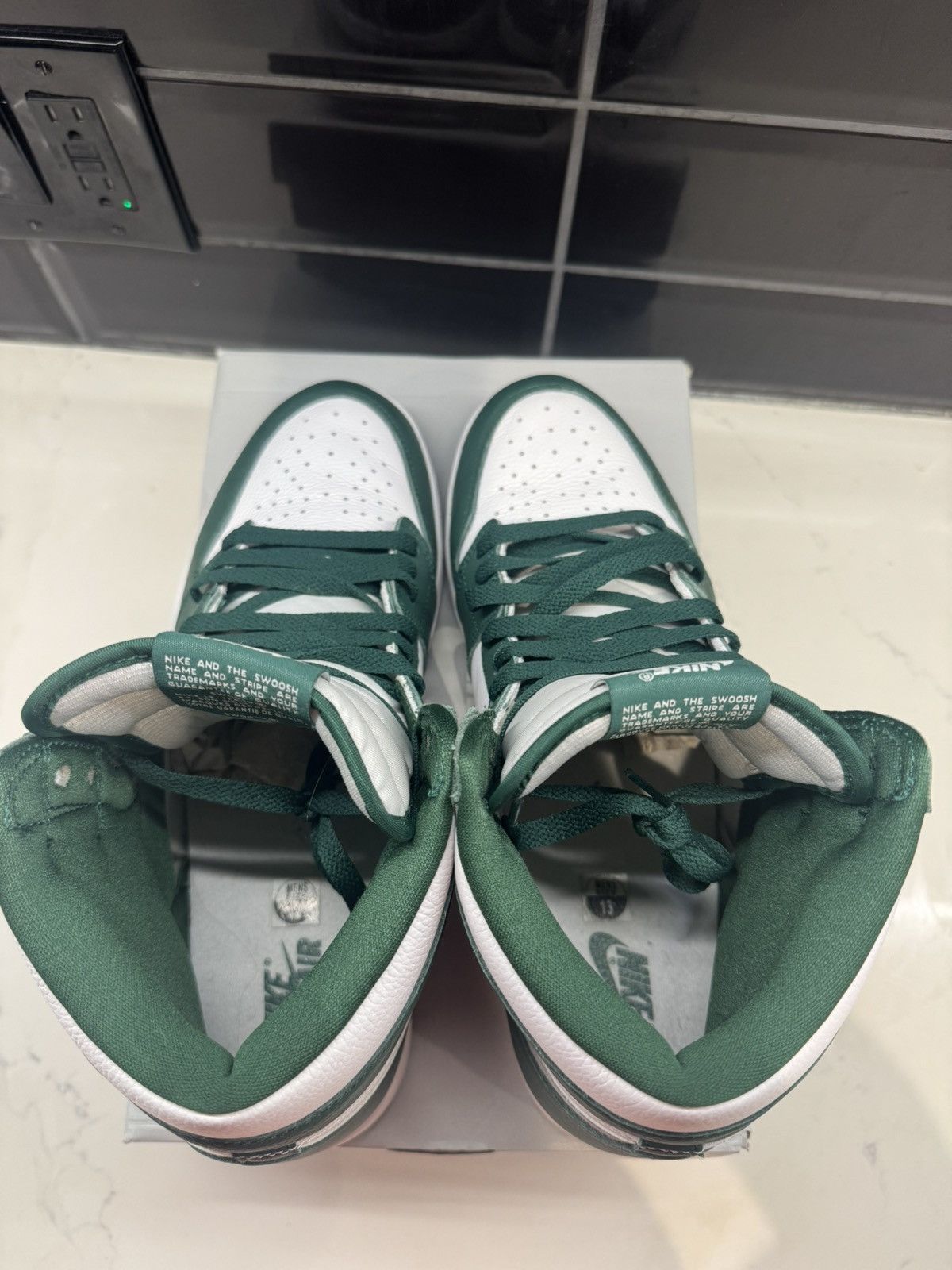 Nike Nike Air Jordan 1 High OG Gorge Green Sneakers – Size 13 Size US 13 / EU 46 - 11 Thumbnail