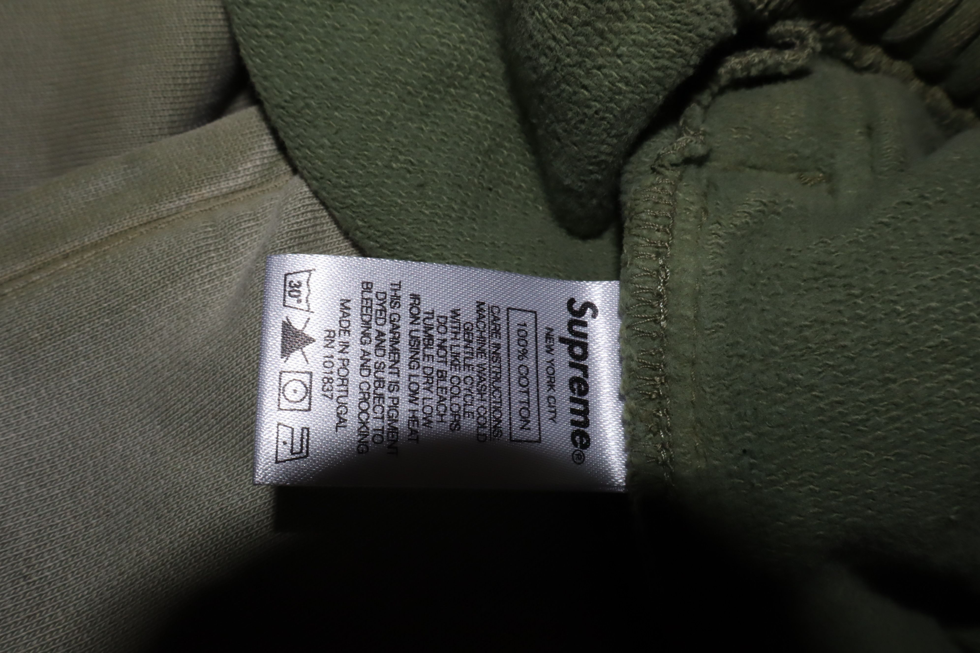 Supreme Washed effect logo sweatpants Size US 32 / EU 48 - 5 Thumbnail