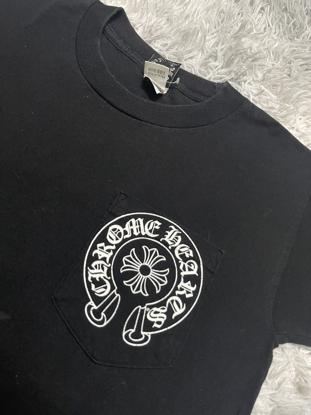 Chrome Hearts VINTAGE CHROME HEARTS STAR SCROLL HORSESHOE LOGO POCKET TEE Size US S / EU 44-46 / 1 - 6 Thumbnail