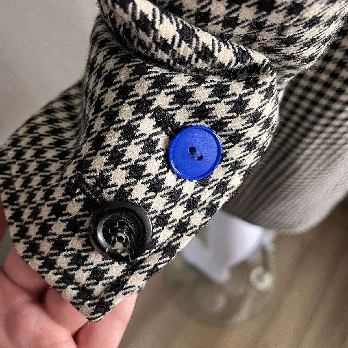 Yves Saint Laurent Yves Saint Laurent Vintage Houndstooth Over Coat Size M / US 6-8 / IT 42-44 - 7 Thumbnail