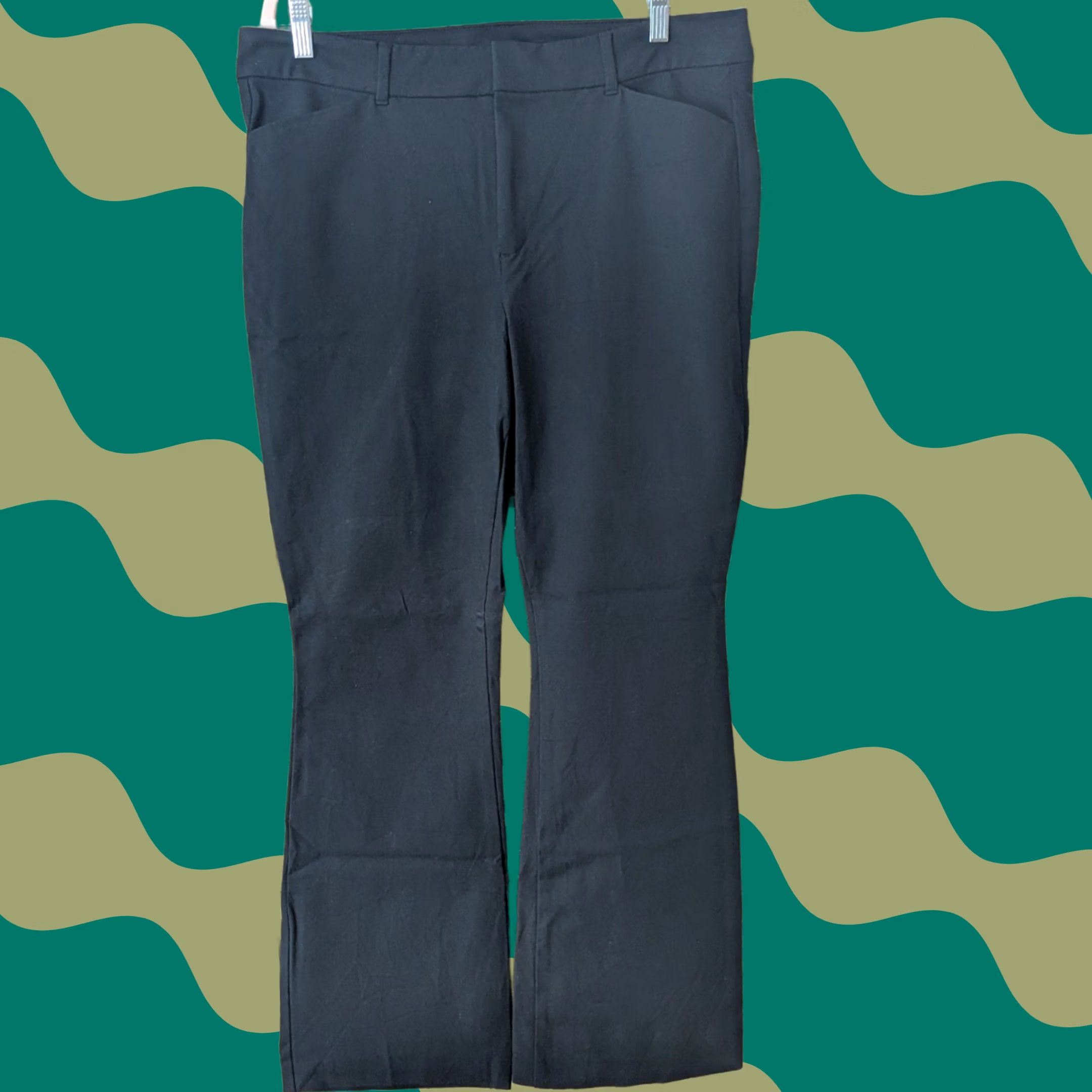 Old Navy Old Navy Dress Pants Black 16 High Rise Pixie Flare Pockets Secret Smooth Workwear Womens Size 38" / US 16 / IT 52 - 1 Thumbnail