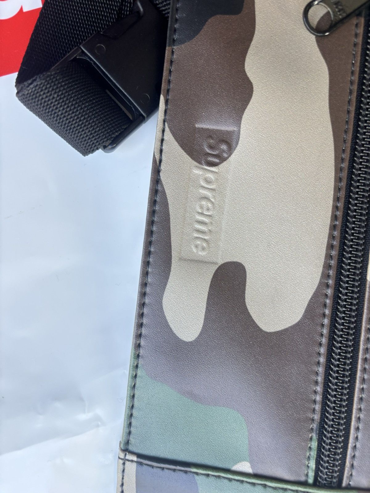Supreme Leather waist shoulder supreme pouch Size ONE SIZE - 5 Thumbnail