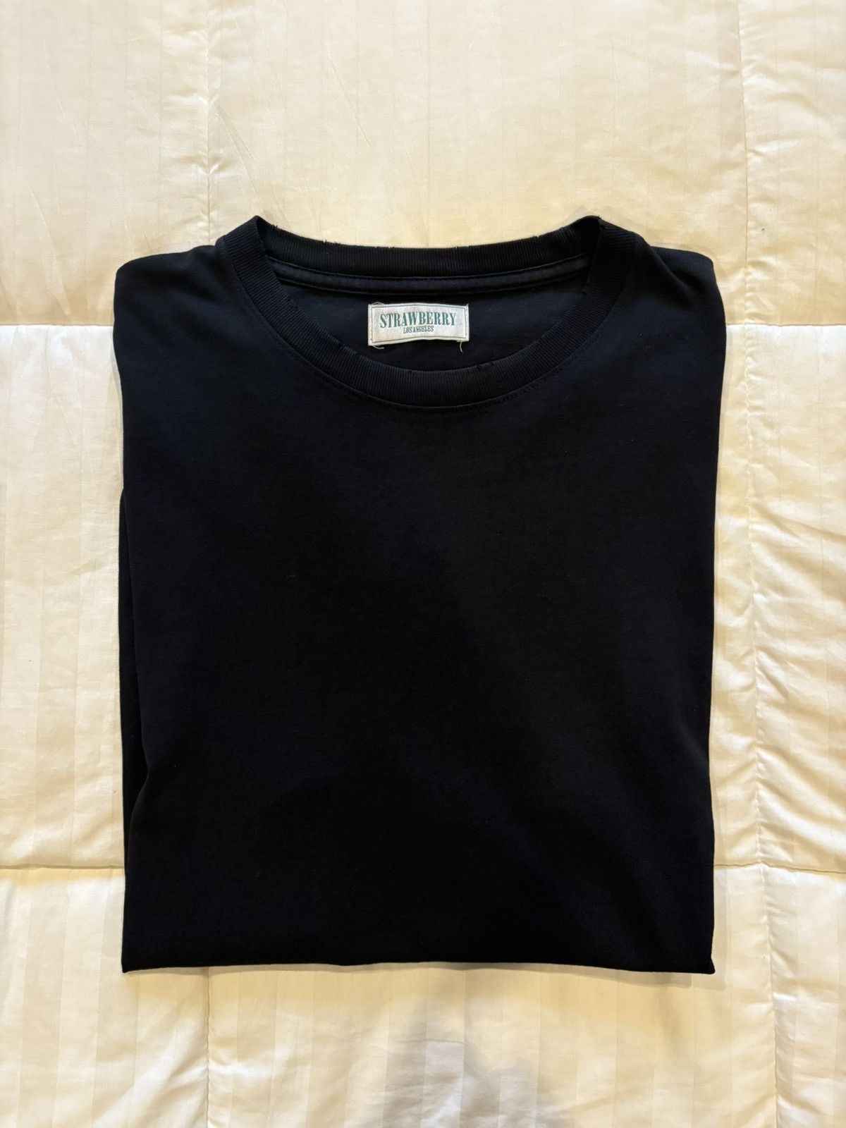 Strawberry True Black Strawberry T Shirt Size Medium Size US M / EU 48-50 / 2 - 3 Thumbnail
