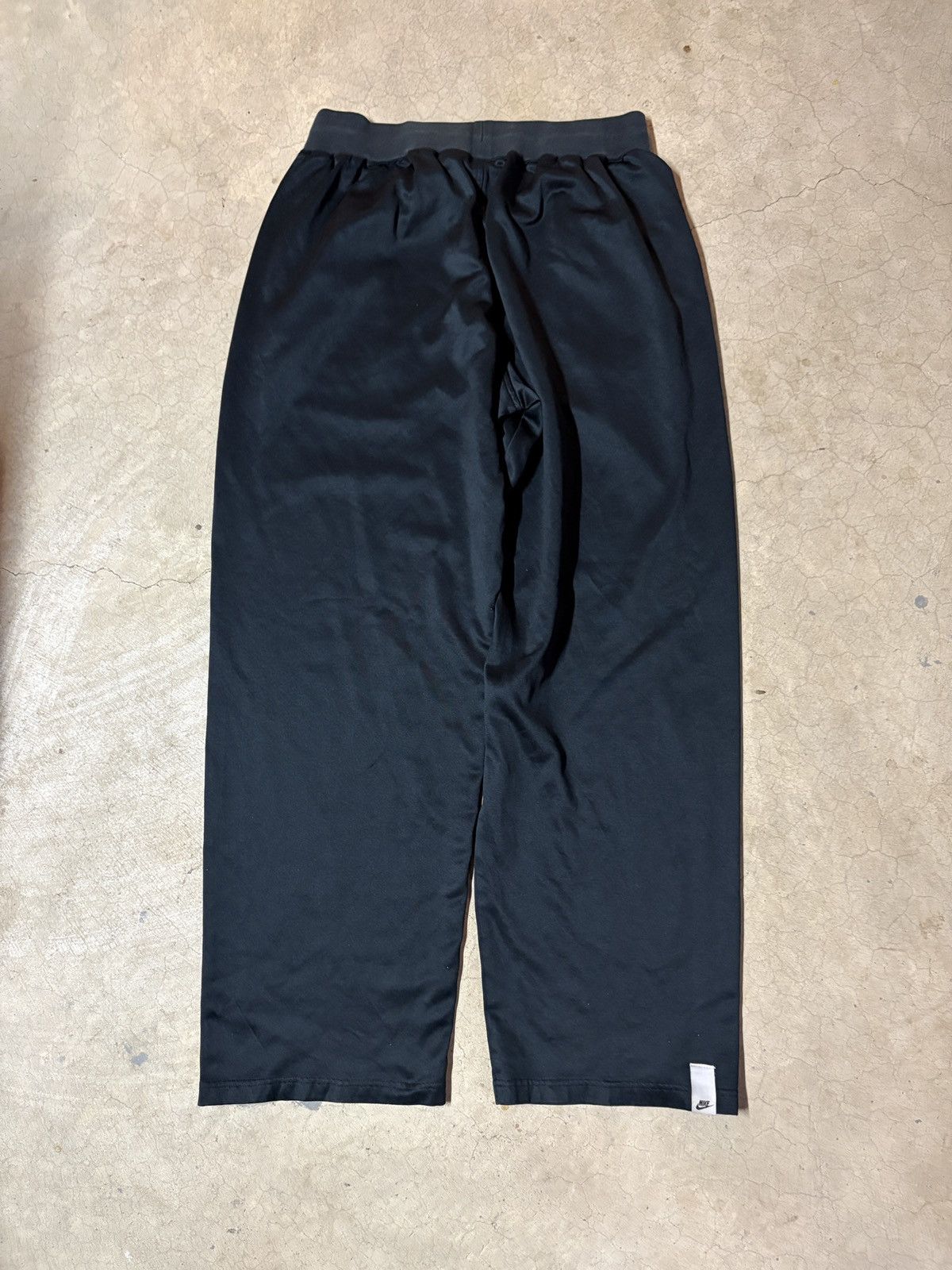 Nike VTG 00’s Nike Y2K Baggy Sweatpants The Chamber Black Size XL Size US 36 / EU 52 - 4 Thumbnail