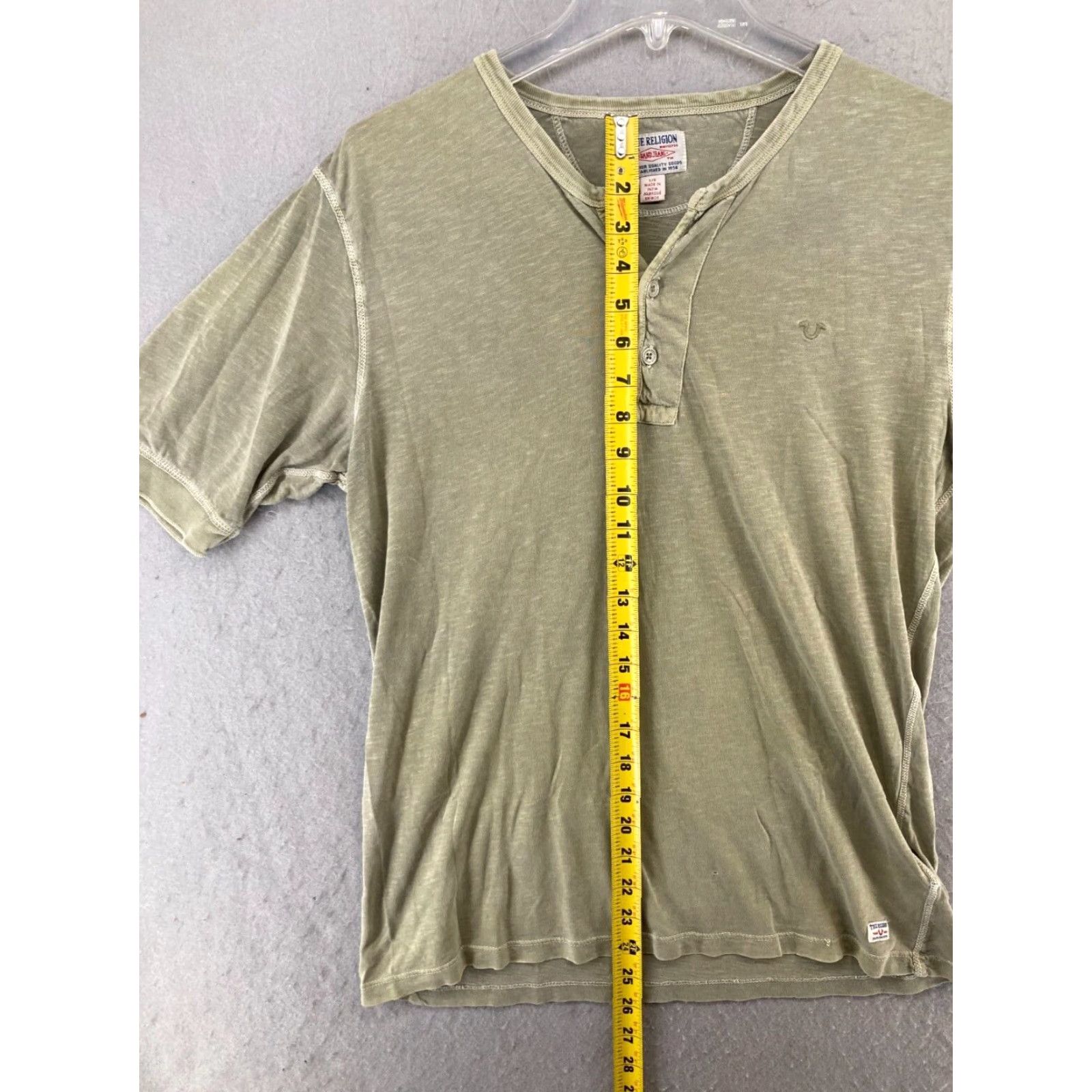 True Religion True Religion Men's T-Shirt Large Green V-Neck Relaxed Fit Solid Classic Designer Size US L / EU 52-54 / 3 - 3 Thumbnail