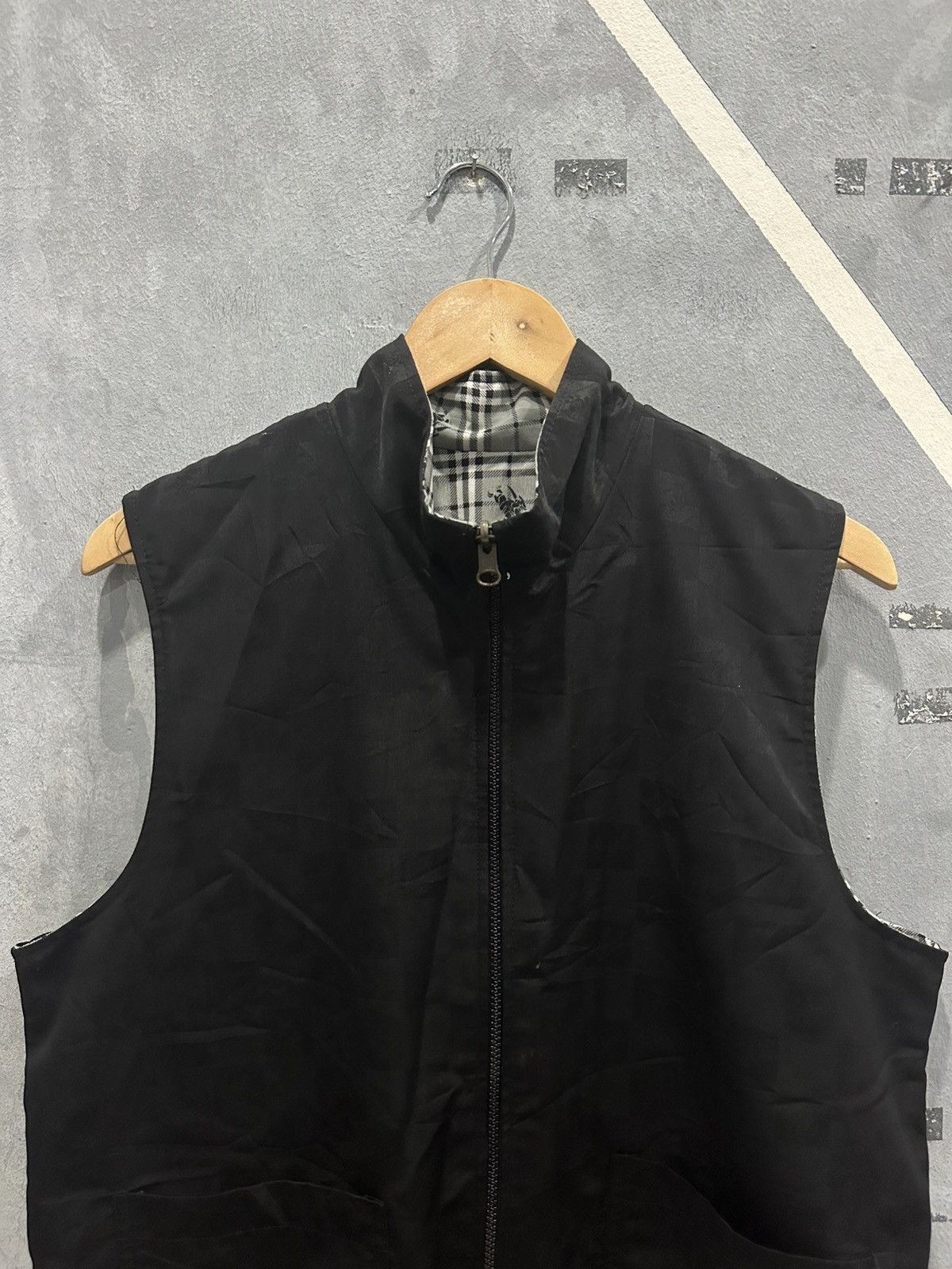 Burberry Burberry Monogram Vest Jacket Size US M / EU 48-50 / 2 - 2 Thumbnail
