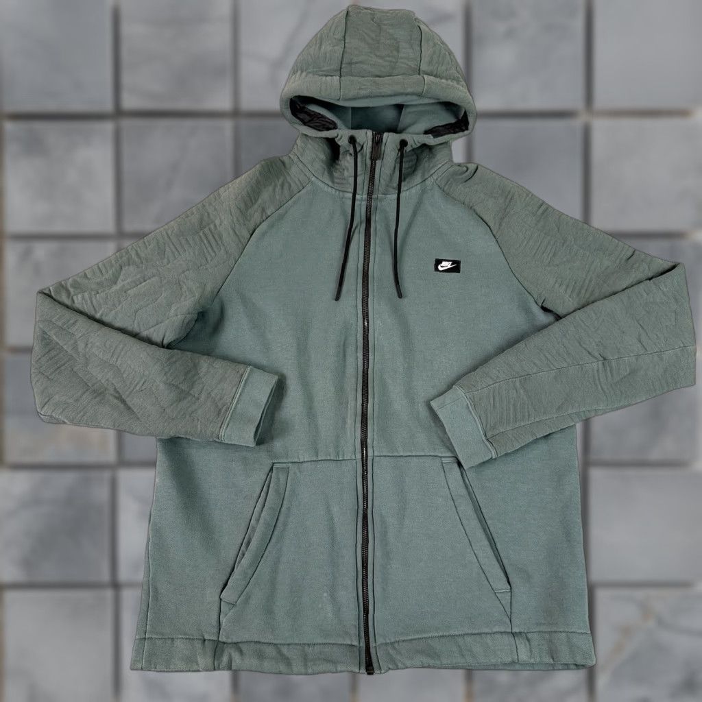 Nike VINTAGE Nike Hoodie Mens L Green Fleece Full Zip Sweatshirt Pockets Logo All Seasons Size US L / EU 52-54 / 3 - 1 Thumbnail