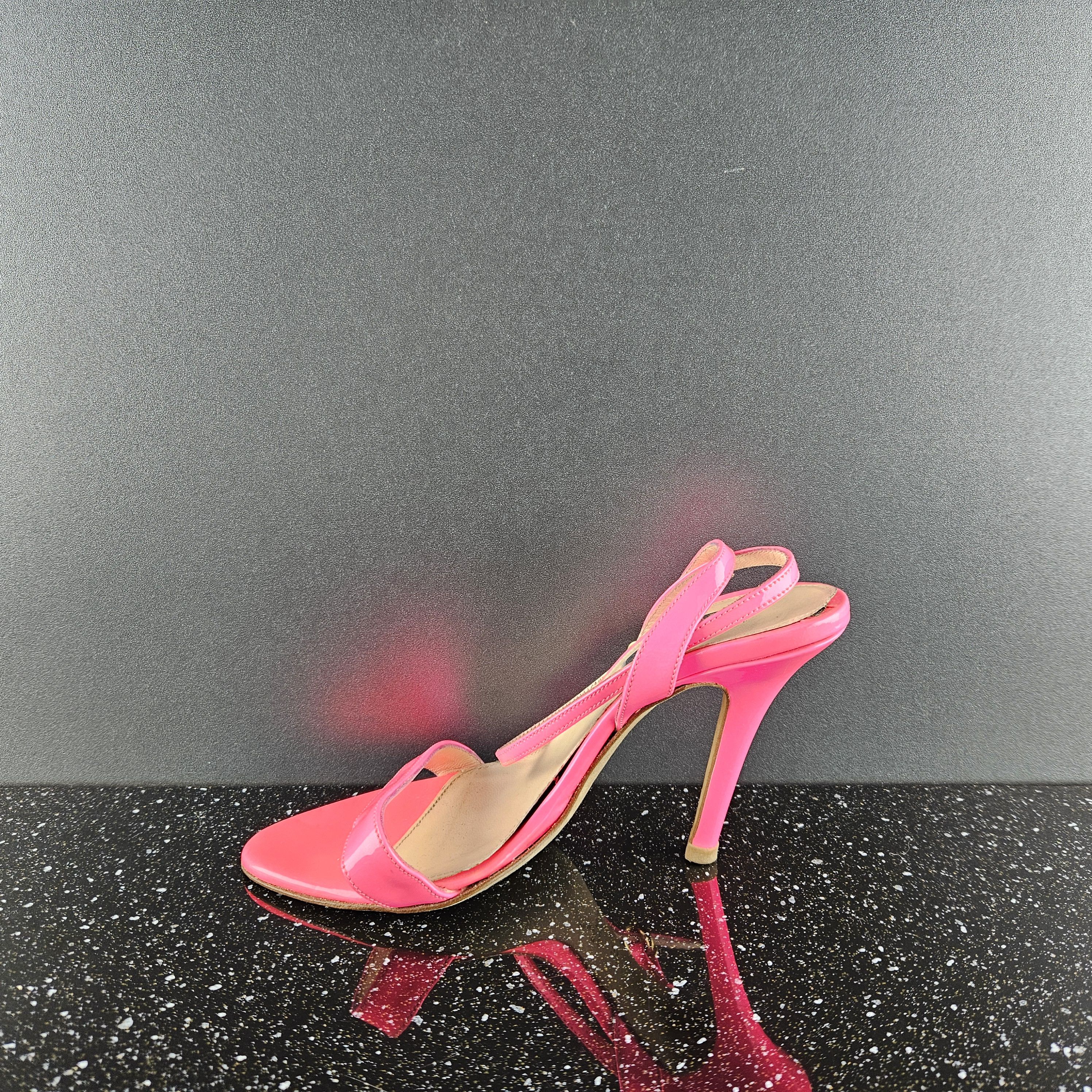 Giambattista Valli Giambattista Valli pink Heels strap Size US 6 / IT 36 - 2 Thumbnail