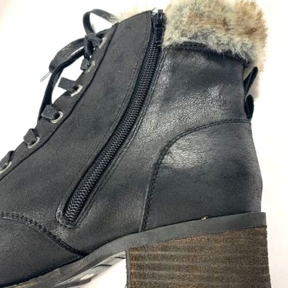 Steve Madden VINTAGE? NWOB Steve Madden Comfort Faux Leather Winter Boots Womens 10 Black Faux Leather Snow Boot Women 10 Black Steve Madden Winter Boots Womens 10 Size US 10 / IT 40 - 5 Thumbnail