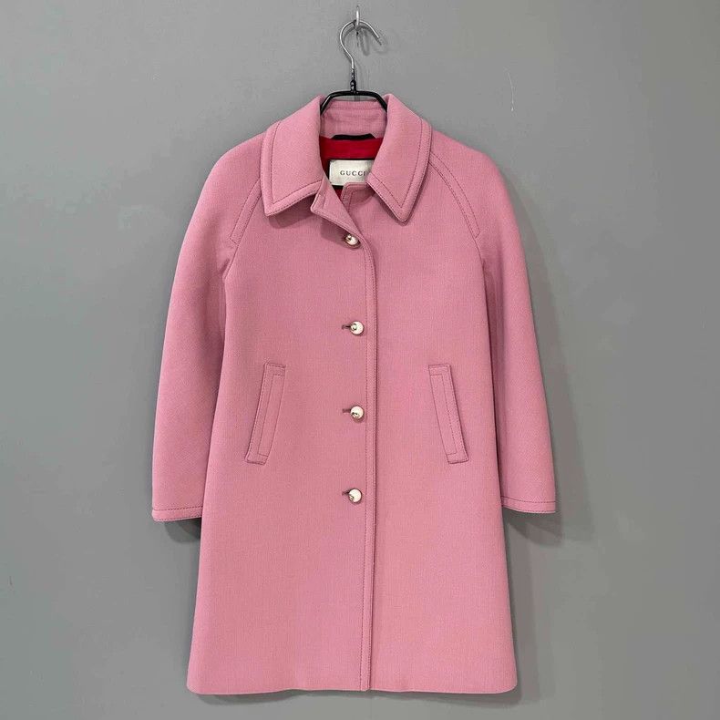 Gucci Gucci Pink lapel pearl button jacket 2506-Nextarrow Size XS / US 0-2 / IT 36-38 - 1 Thumbnail
