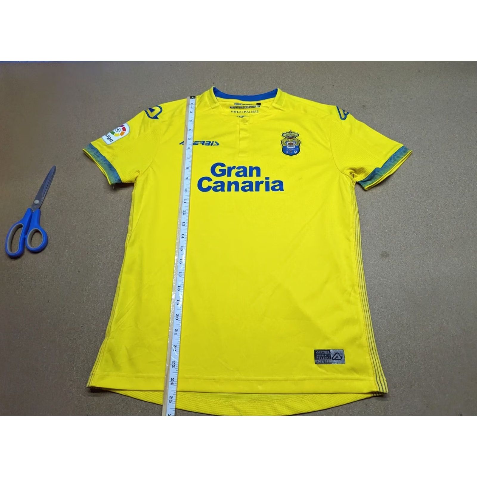 Vintage Acerbis Las Palmas Mens Jersey XS Home Yellow Football Shirt Short Sleeve Pullover Quick Dry 100% Polyester Athletic Sports Top Mens Size US XS / EU 42 / 0 - 6 Thumbnail