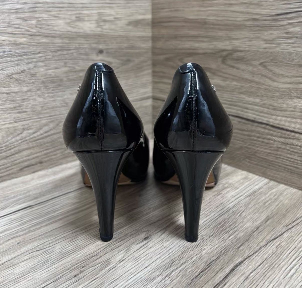 Chanel Chanel Glossy Pearl Double C High Heels J41 Size US 5.5 / IT 35.5 - 4 Thumbnail
