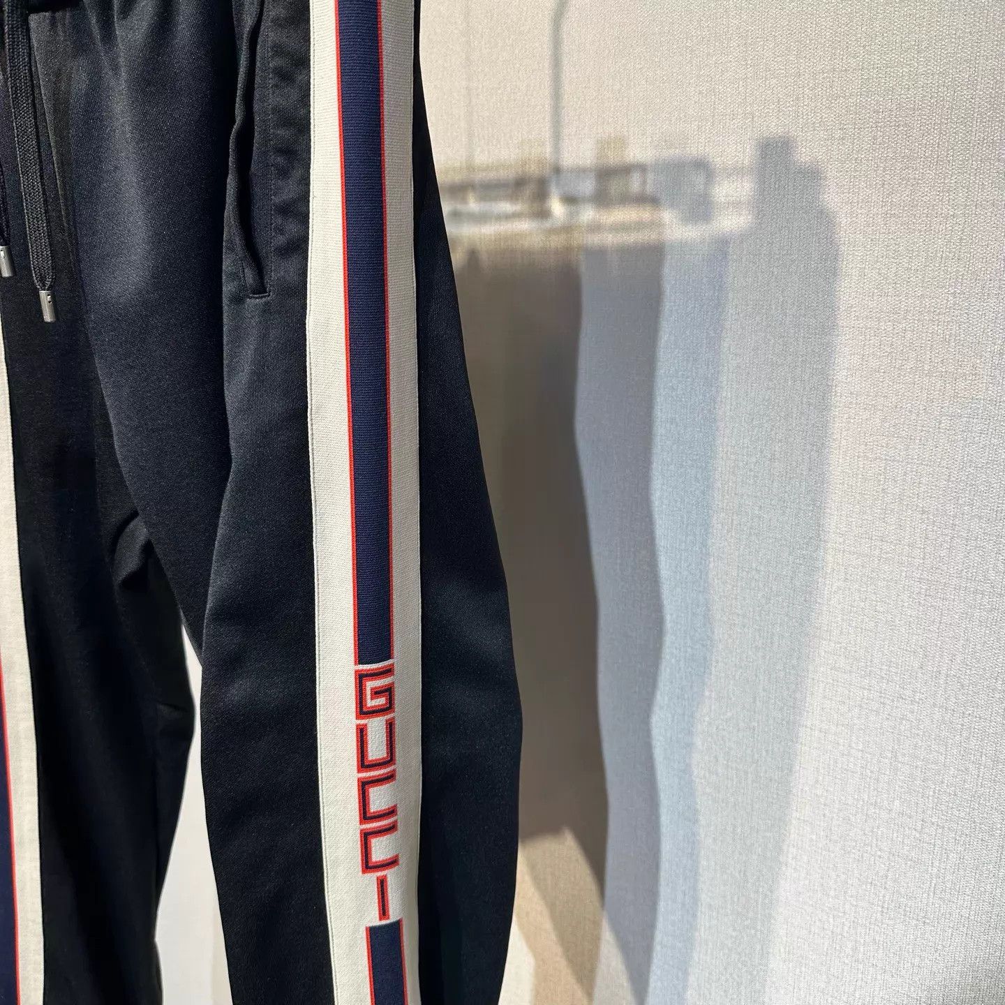 Gucci Gucci Side Webbing Track Pants M Size 27" / US 4 / IT 40 - 2 Thumbnail
