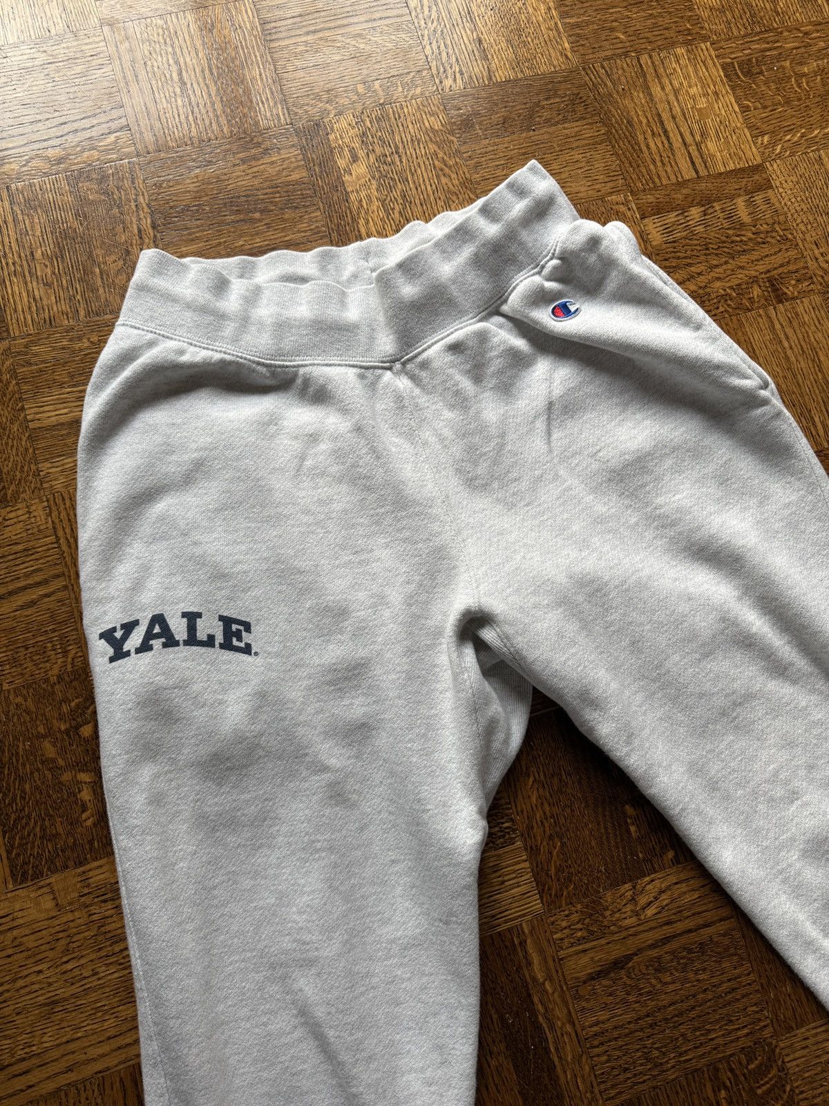 Champion Yale University Champion Reverse Weave Sweatpants Joggers Size US 30 / EU 46 - 3 Thumbnail